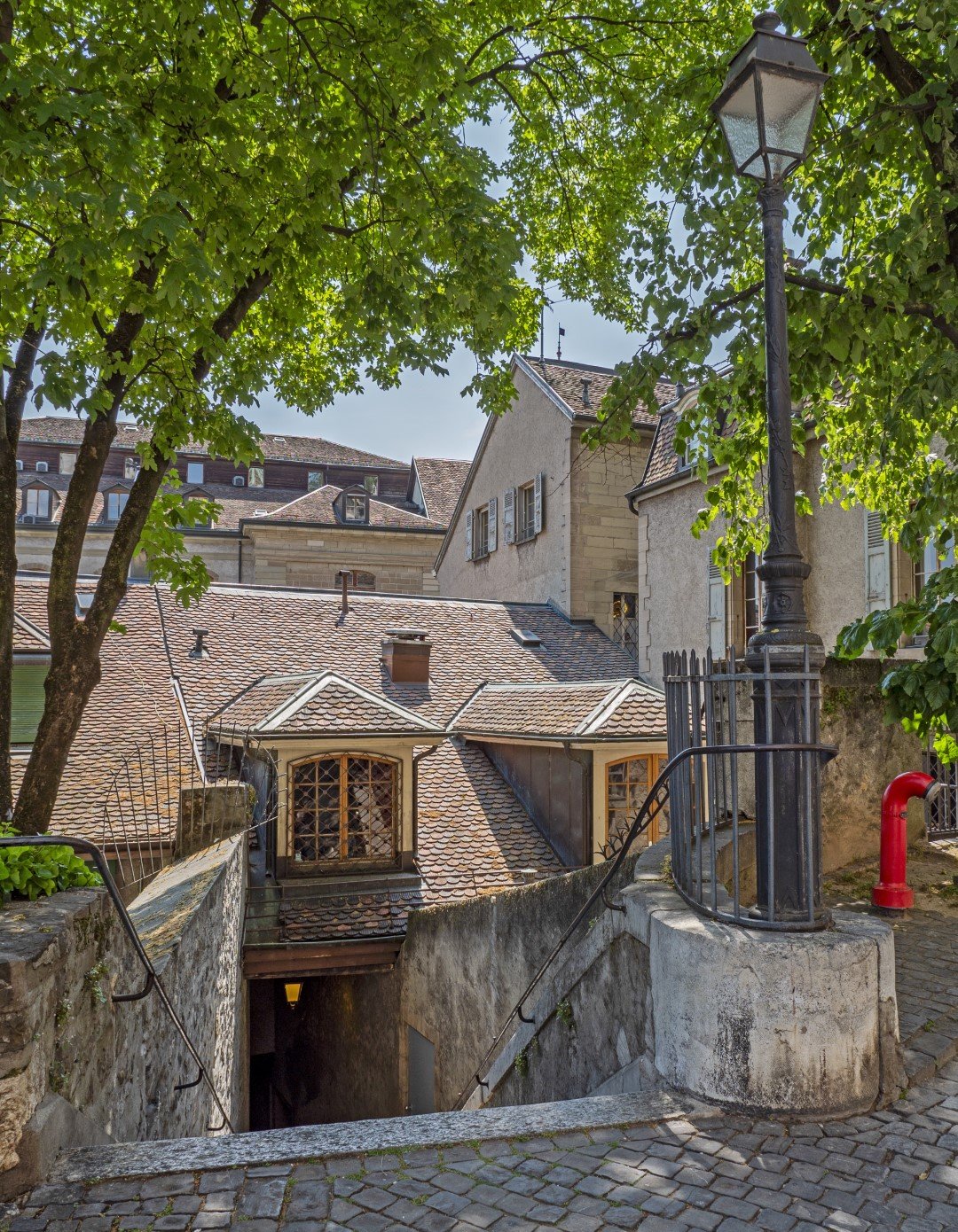 A quaint neighborhood adjacent to Cathedrale Saint-Pierre.