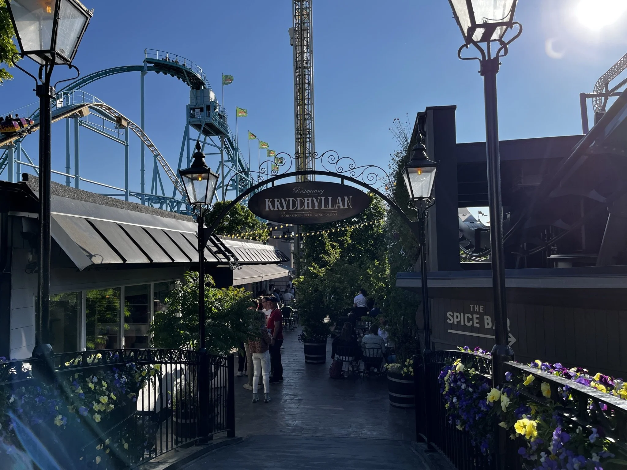 6.12 Grund Entrance.JPEG