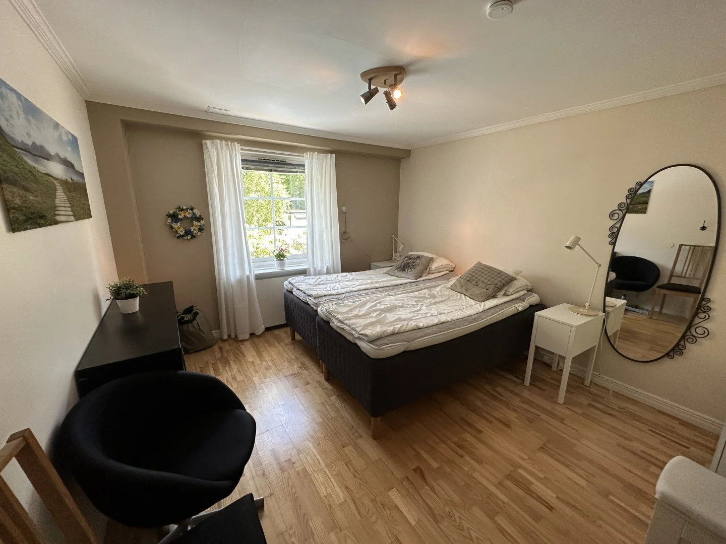 Danderyd Apt (Large).JPG