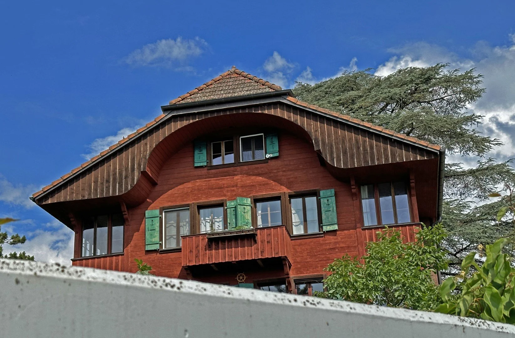 Cool Swiss house in Mies.