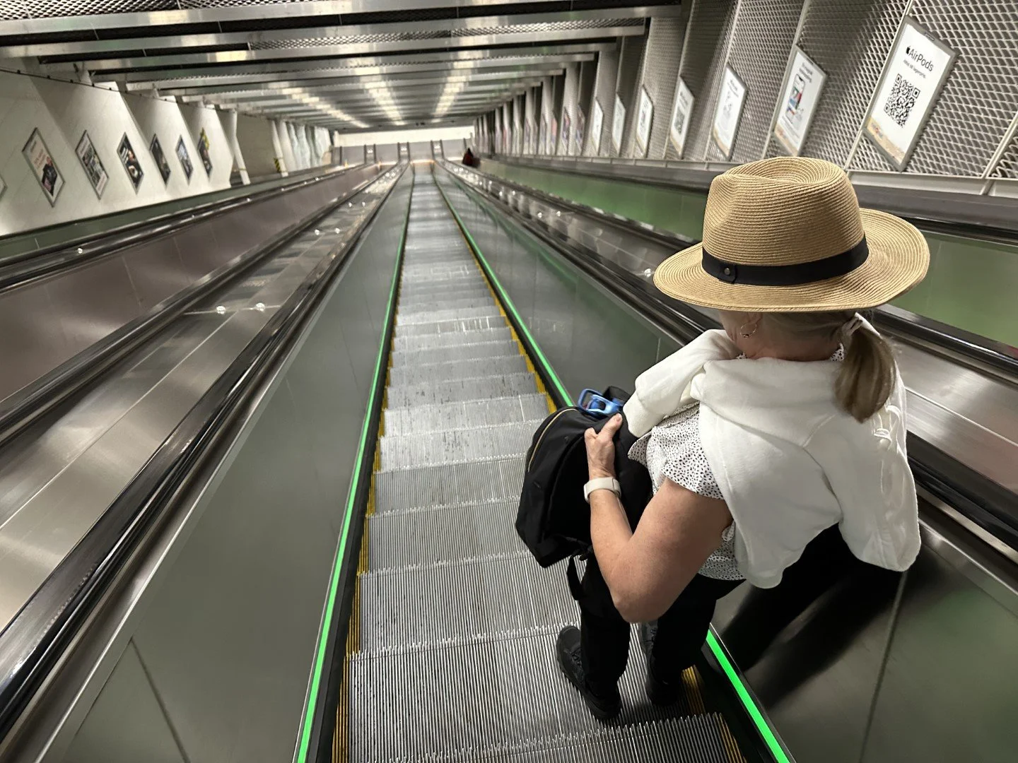 The super long escalator descending to the Tunnelbana. Back in the day, Kelly saw guys try to slide down these escalators....no, no, NO!