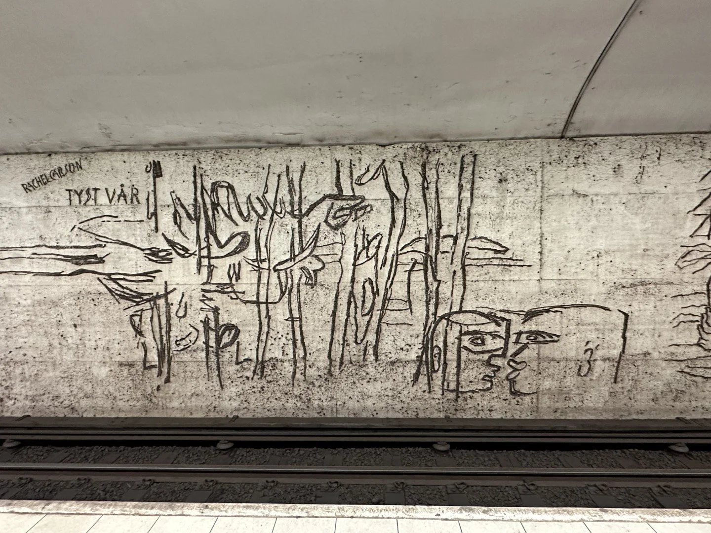 Östermalmstorg Tunnelbana station art