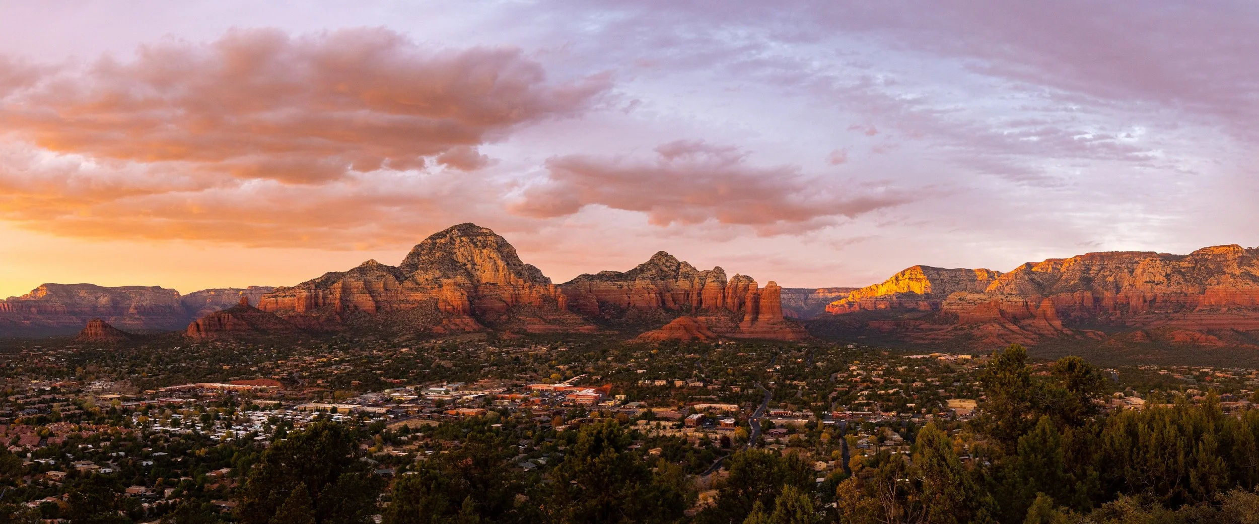 Photo of Sedona Arizona at sunset