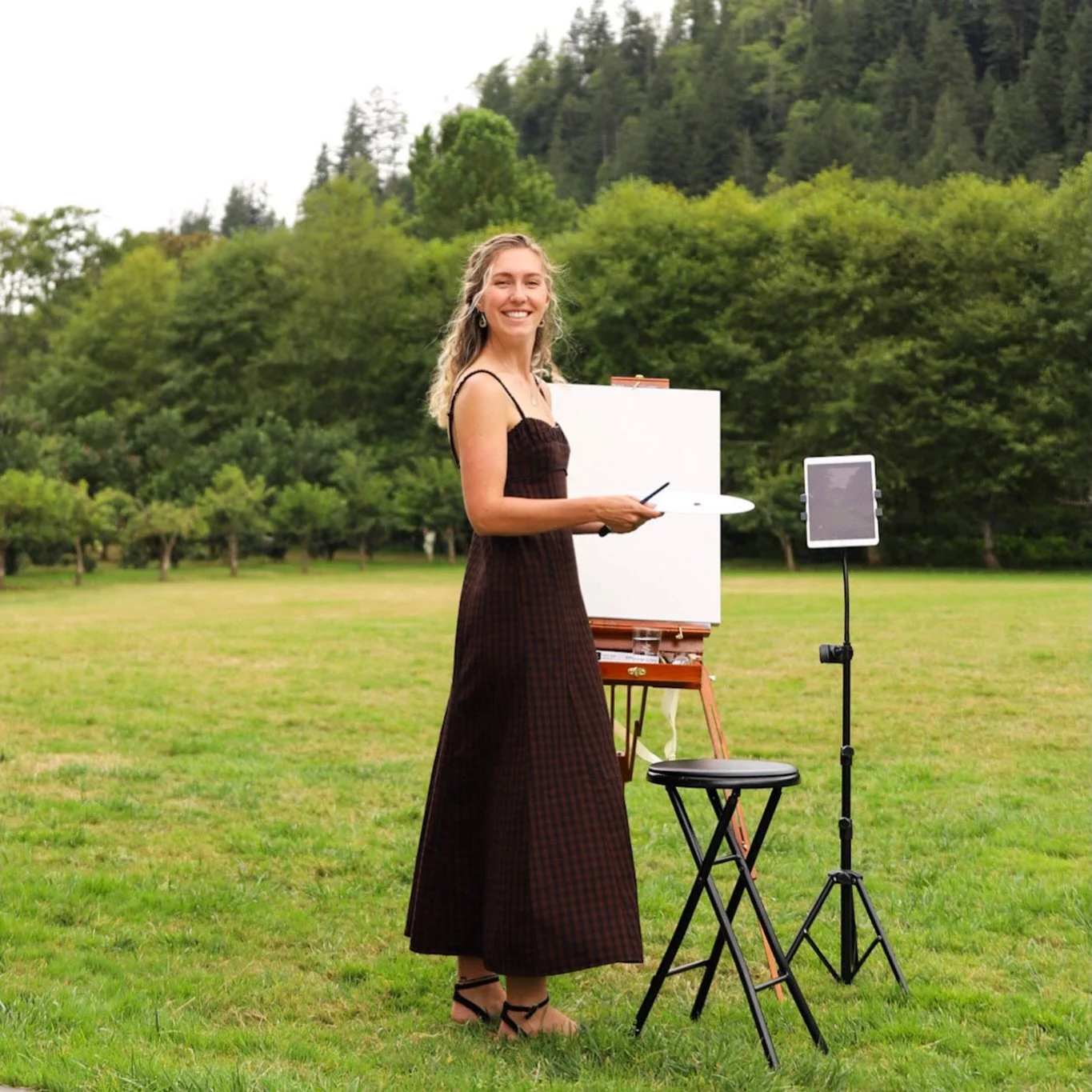 Obsessed with @hydrangea.ranch and this gorgeous wedding! Can&rsquo;t wait to finish this painting and share more 🤗🎨