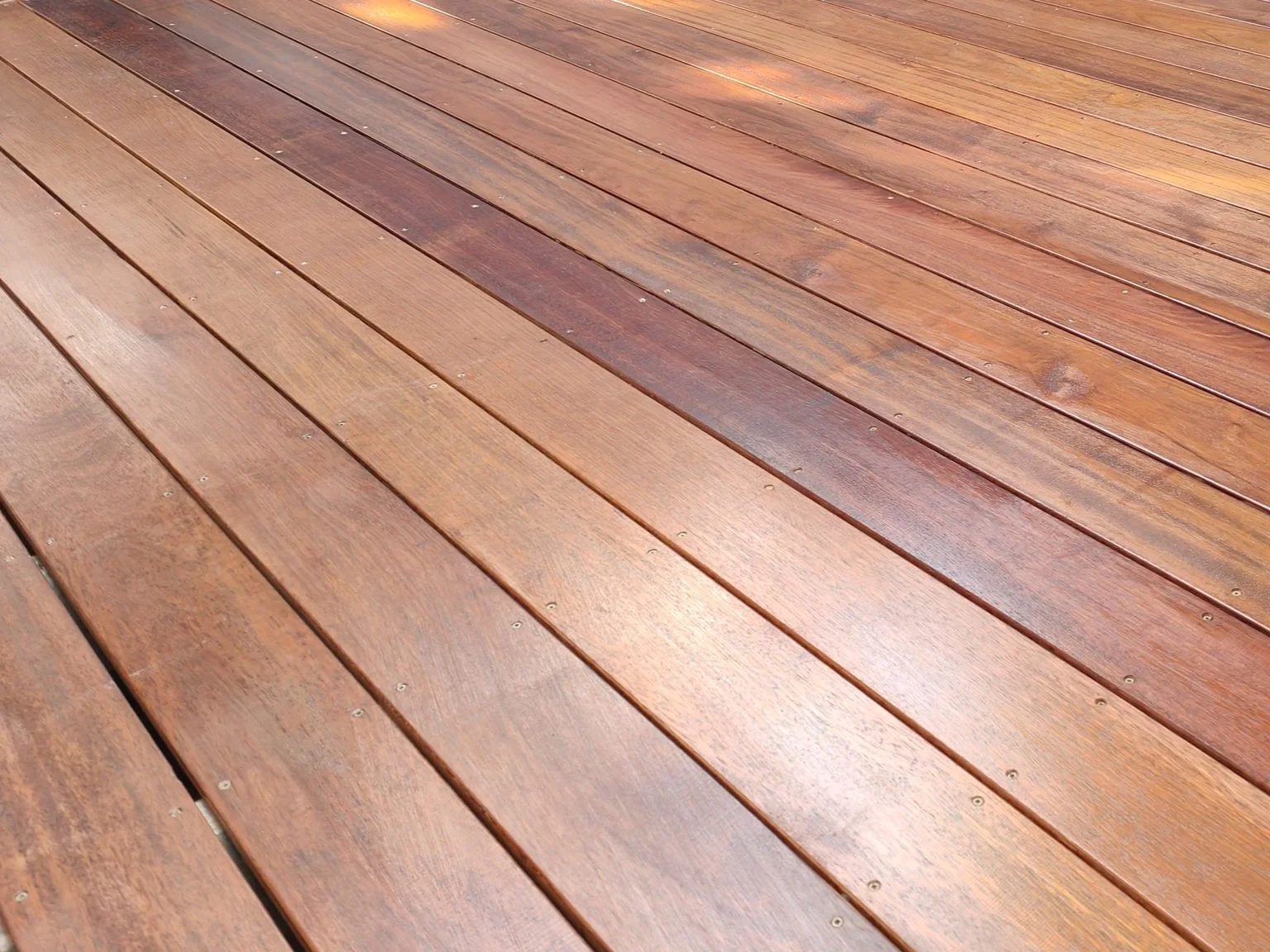 Outdoor decking restortation. Decking in coburg, pascoe vale, northcote, pascoe vale south, brunswick, brunswick west, coburg north, thornbury decking and small home renovations.