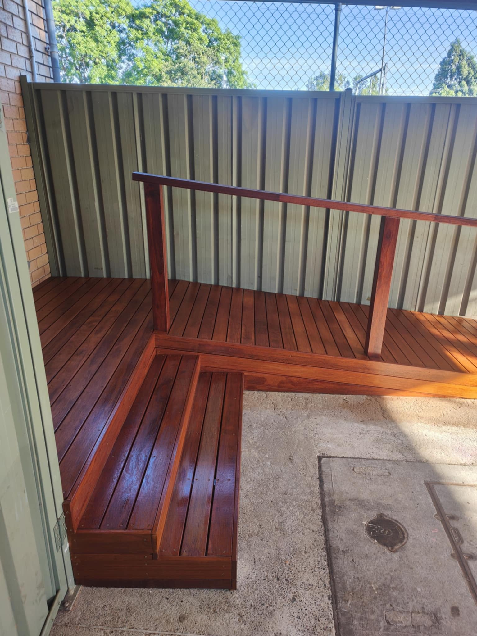 Timber custom ramp by local decking builder in the blue mountains and penrith. 