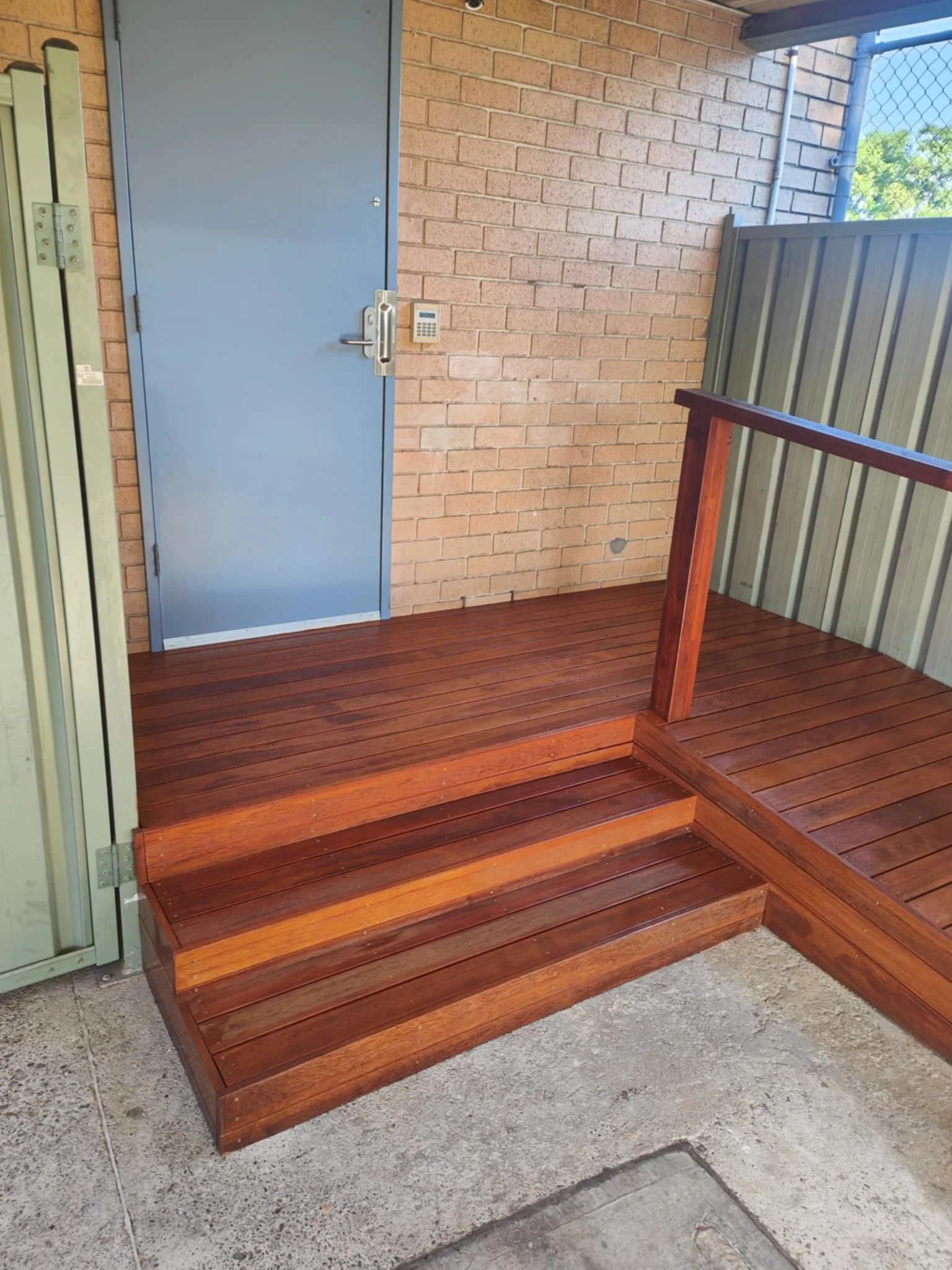 Timber steps by local decking builder, located in Winmalee. 