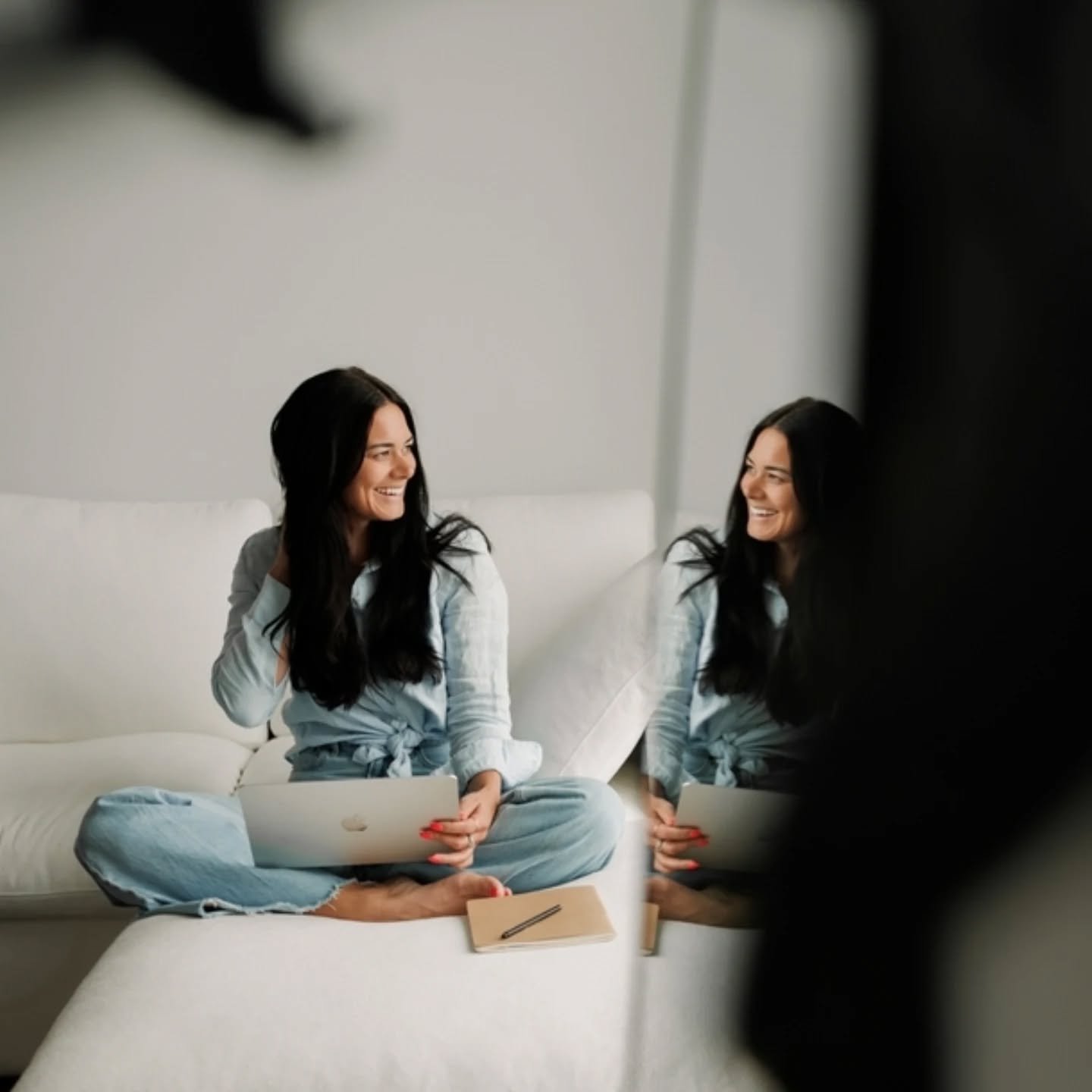 When the mirror makes you flinch, you&rsquo;re probably looking in the right place. That pattern / energy / thiiiing you can't stand? It&rsquo;s probably the entry point.

...the good news is that the reflection bites softer once you listen. 

📷 @ca