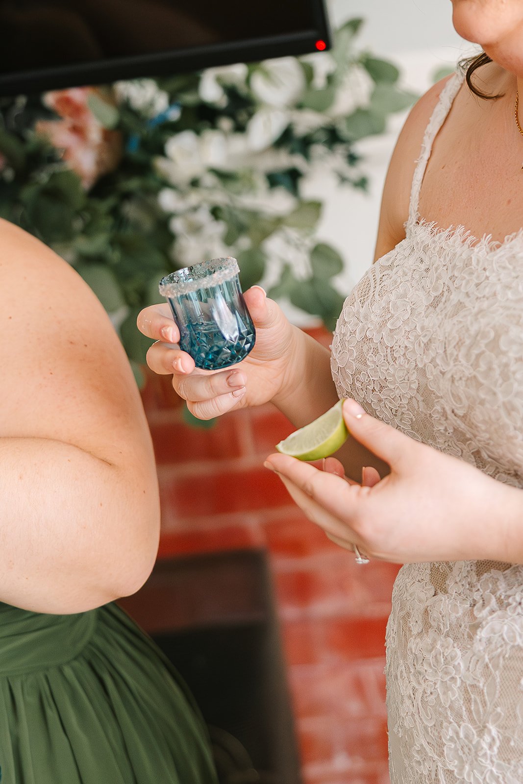 Mikaela&Olivia_GettingReady-194.jpg