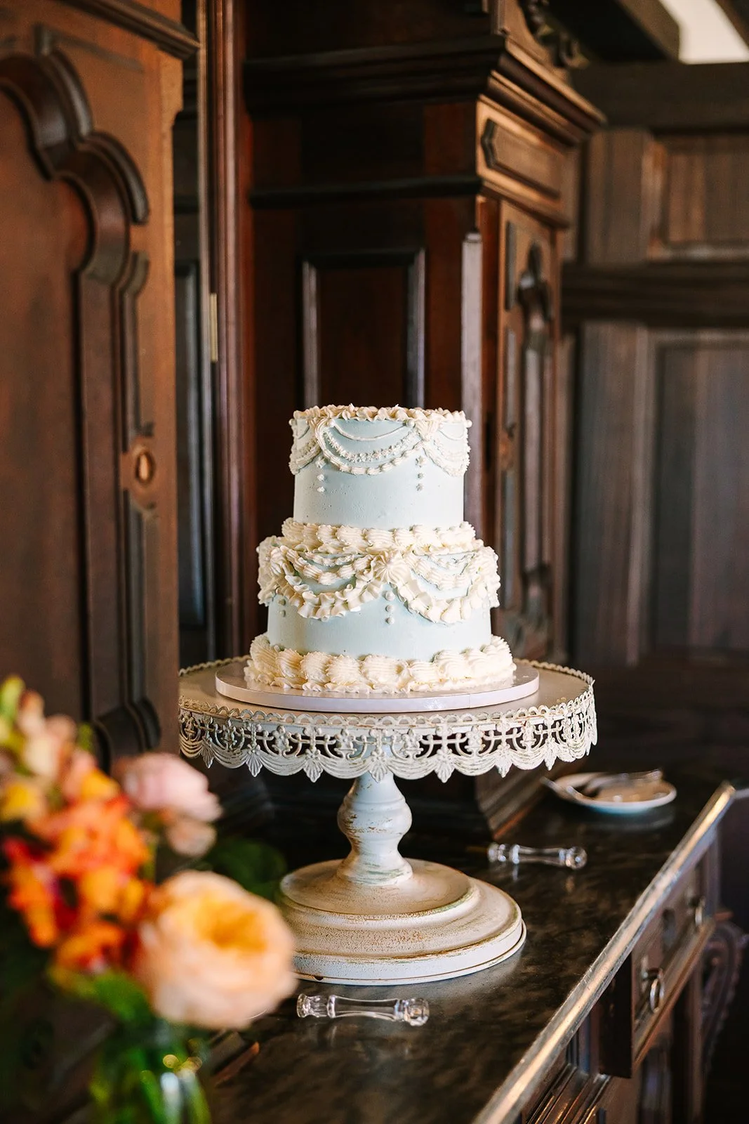 Mikaela&Olivia_CakeCutting-2.jpg