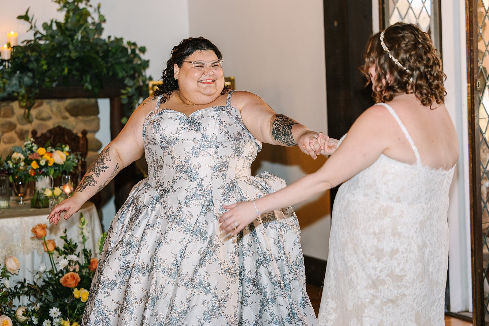 Mikaela&Olivia_Entrances_FirstDance-45.jpg