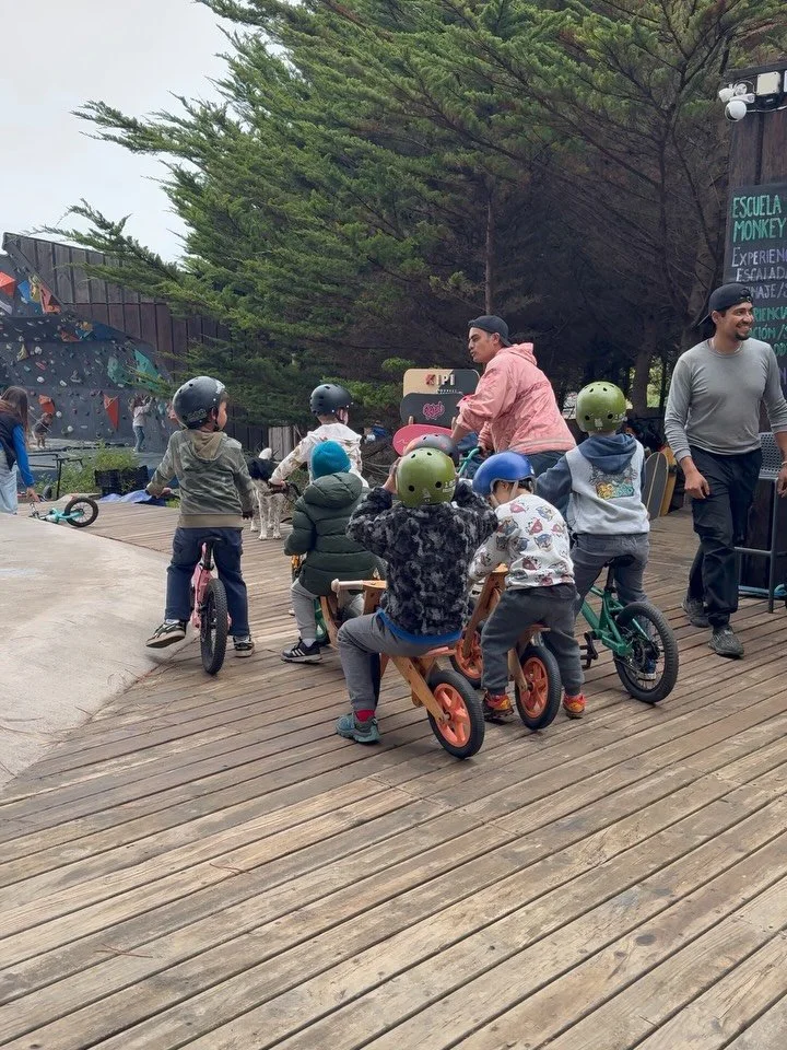 D&iacute;a 1 y D&iacute;a 2 de nuestros Camps 2026
#SummerCamp 🐒 | #SurfCamp 🌊

Vacaciones que se viven en movimiento, al aire libre y con sentido.

👧🧒 Desde los 3 hasta los 16 a&ntilde;os
📅 Lunes a viernes, hasta el 27 de febrero
⏰ Jornadas fle