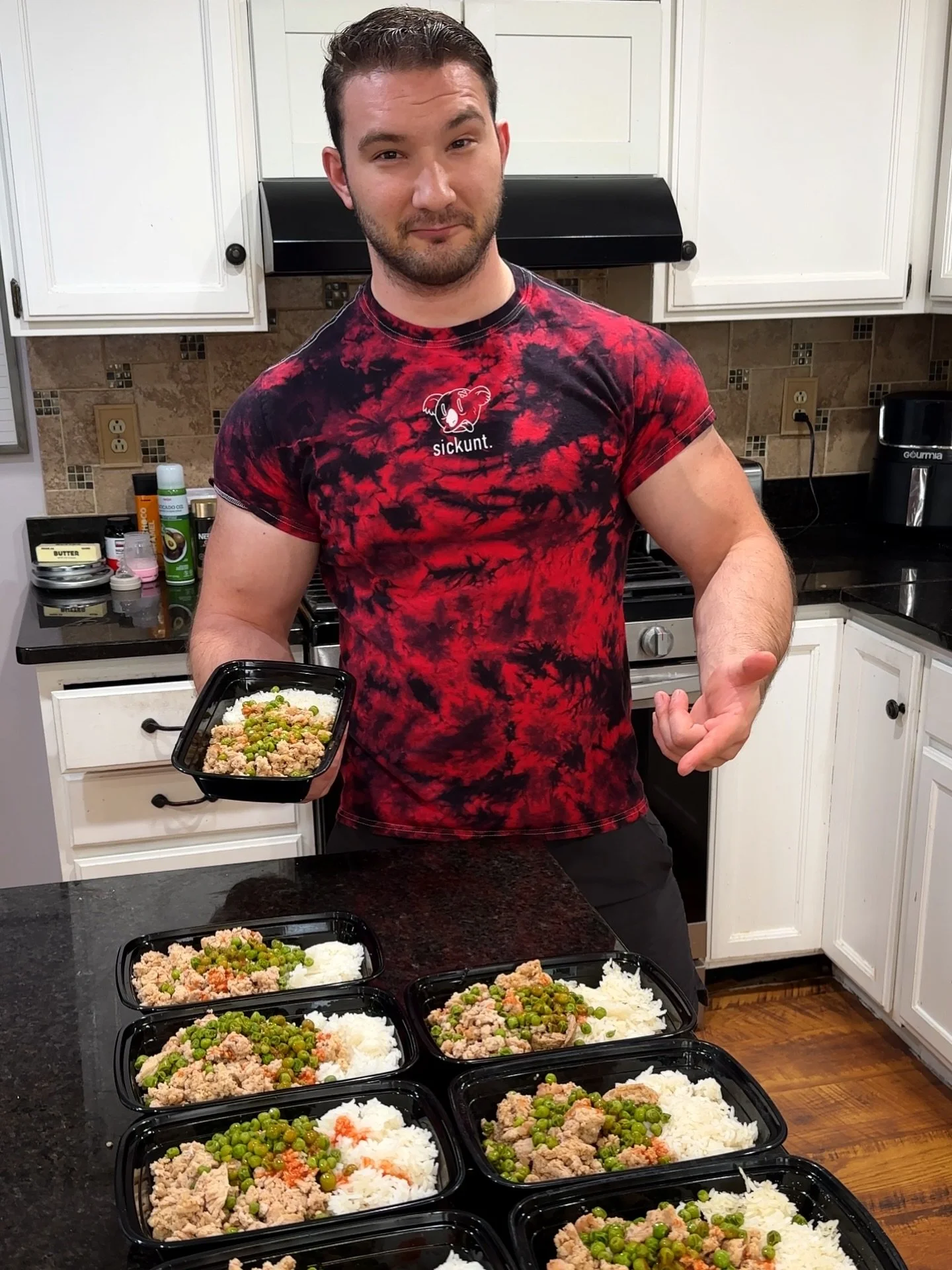 Sunday meal prep as per usual! 5 days worth of lunches and pre-workout meals measured out and ready to go PLUS left over prepped food for dinners! 

Set yourself up for success! ✅ 

Follow for more helpful content!

Share this with a friend.

Are you