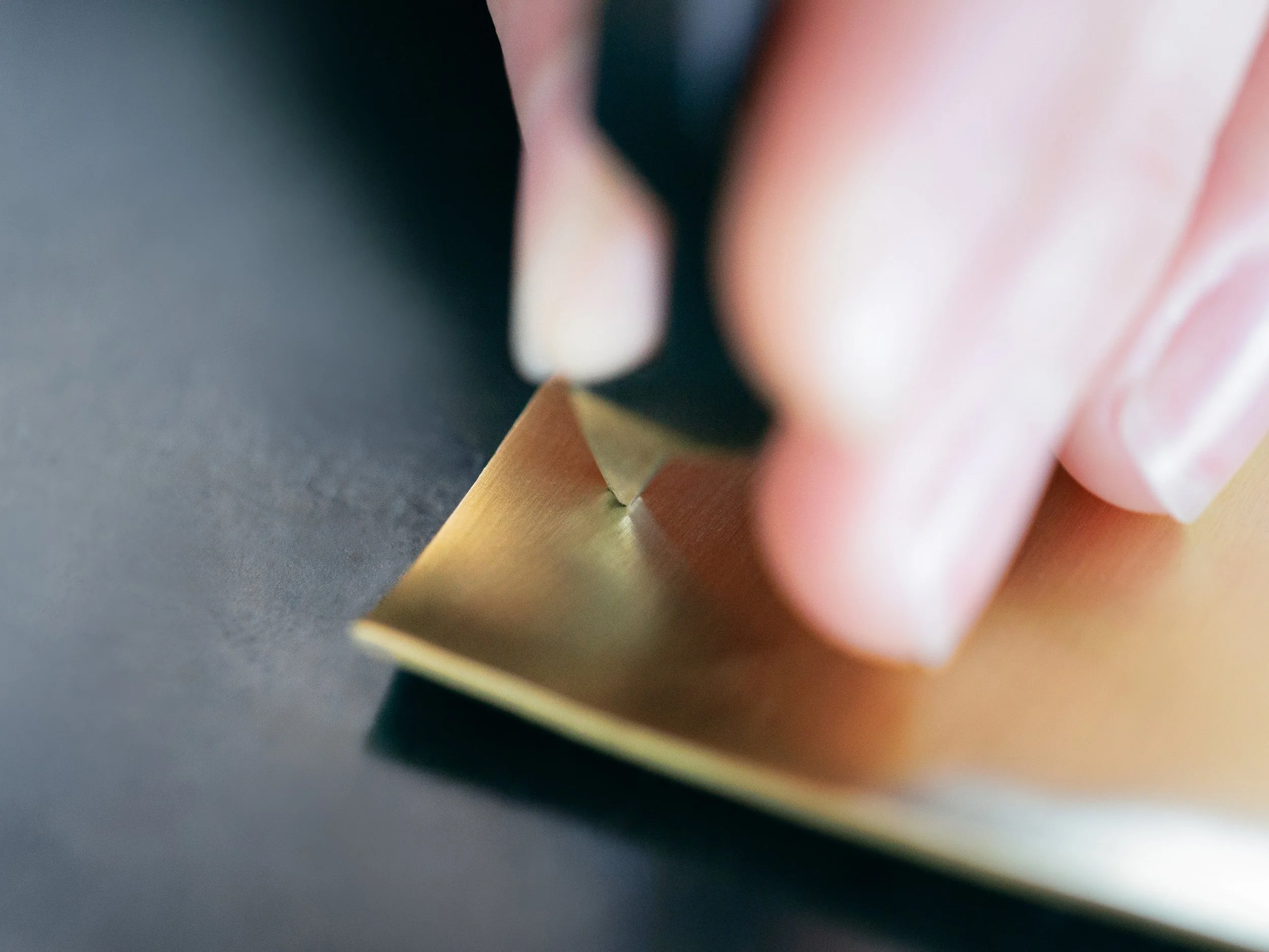  brass tray2.jpg