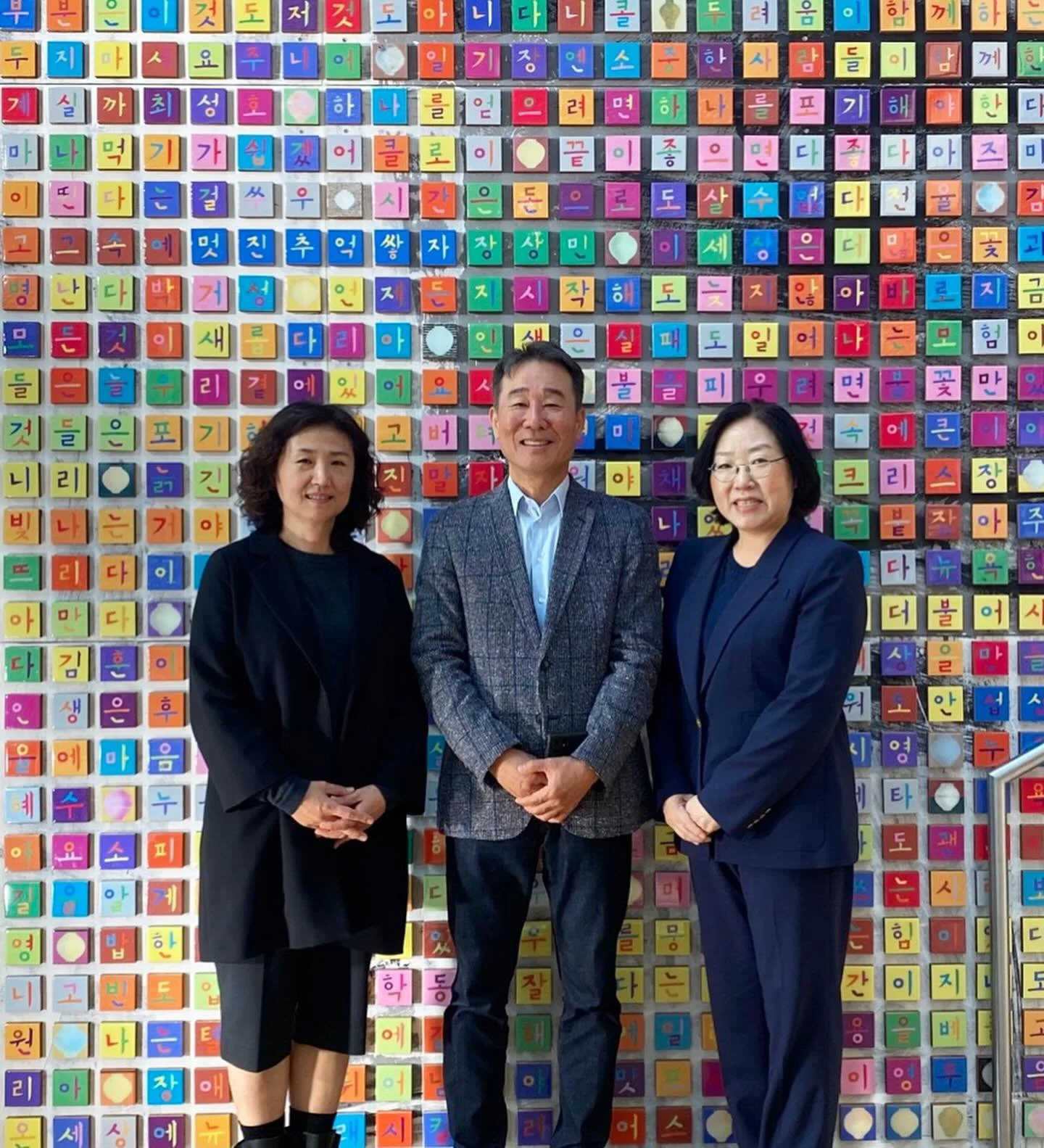 🌟KOCO News 
We&rsquo;re excited to announce that our co-founder, Insil and our instructor, Yong Jun Choi [Columbia Univ. and NYU adjunct lecturer], have been selected as the judges for the 3rd annual K-Speech Star - Korean Speech Contest, hosted by 