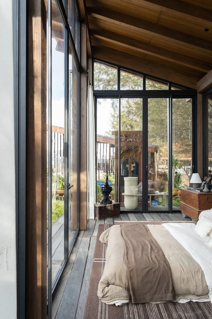 Private residential project using reclaimed Ulin