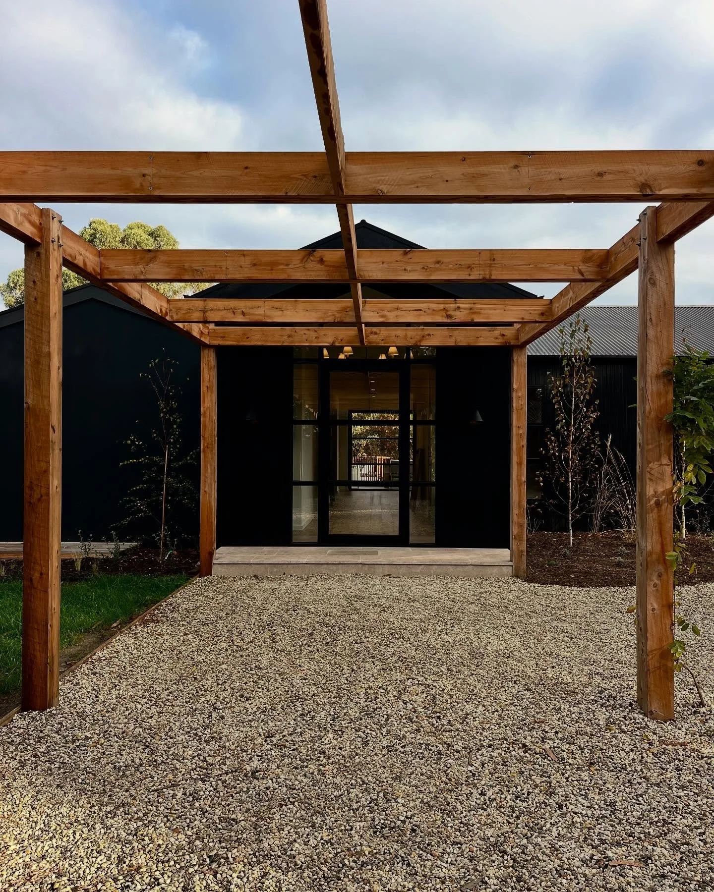 Recently completed Shotton lodge looking beautiful on a frosty autumn morning. 
Excited to show more of this beautiful home. 

Amazing work by everyone involved!👏🏼👏🏼

Builder: @wilkenhomes 
Architecture: @trenergy_building_design 
Design: @maineh