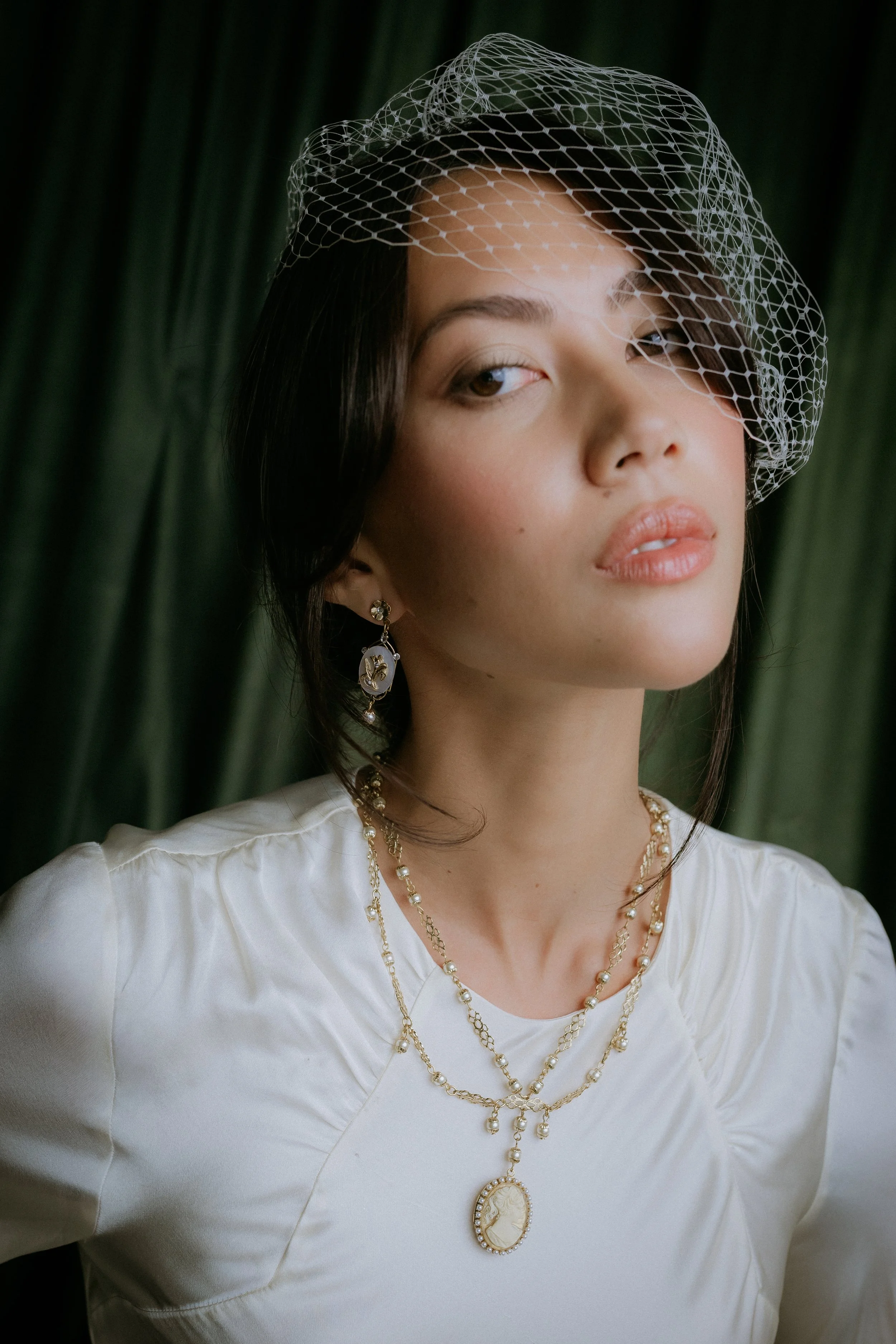 NECKLACE 27-27-AG  CAMEA   6.jpg