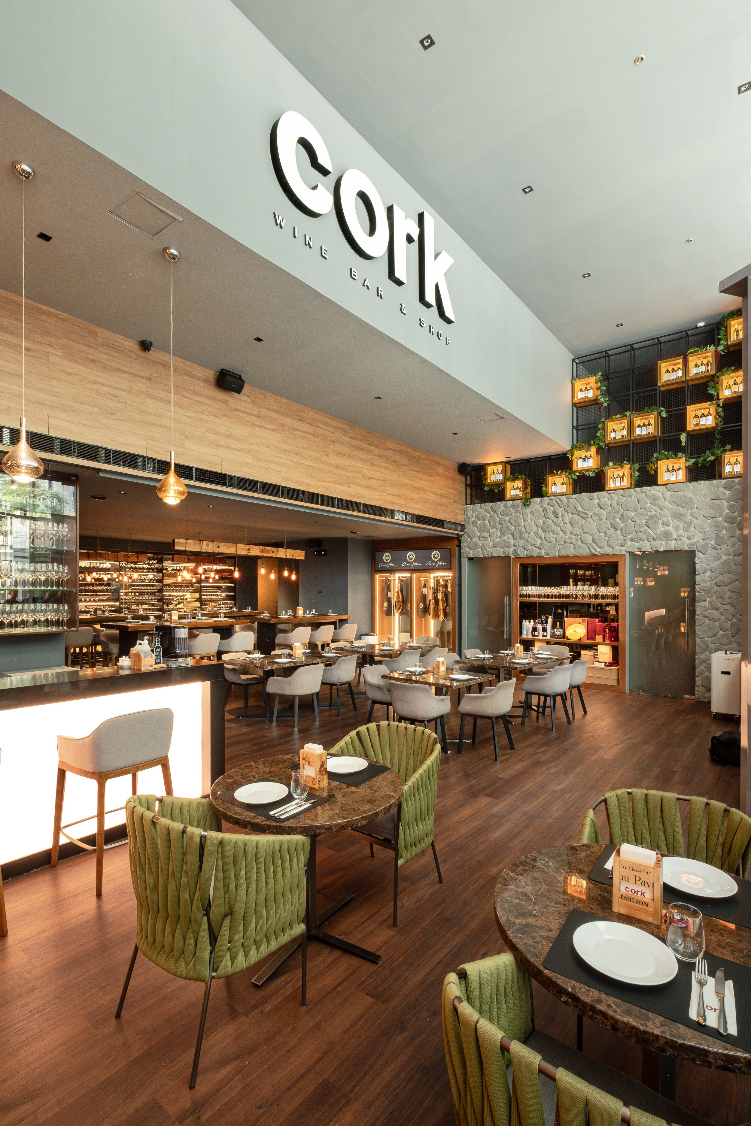 Cork Wine-208754.jpg