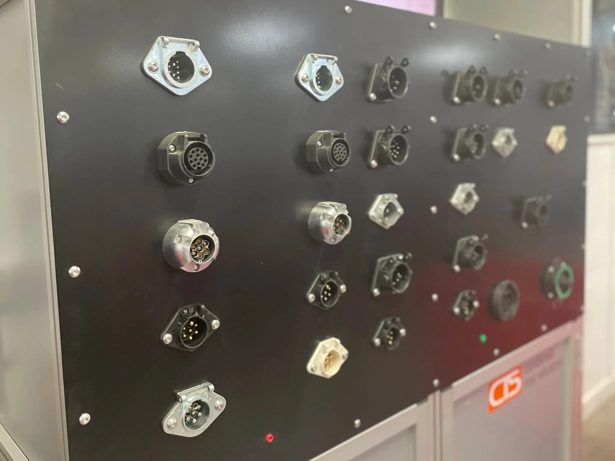 Image of our new tester machine at Autac