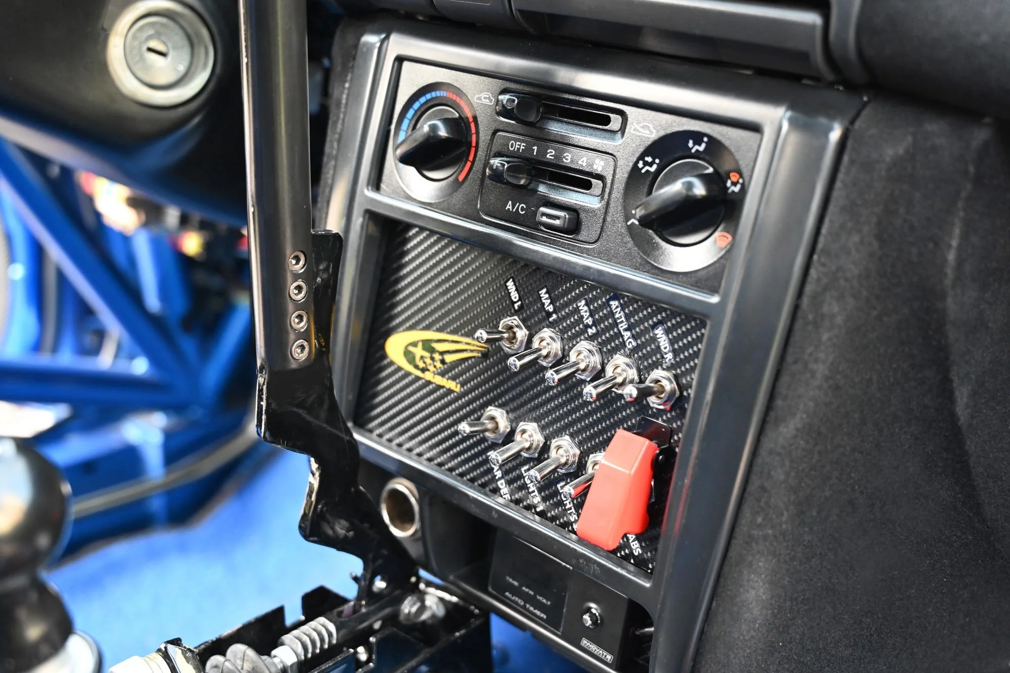 p2000 console buttons