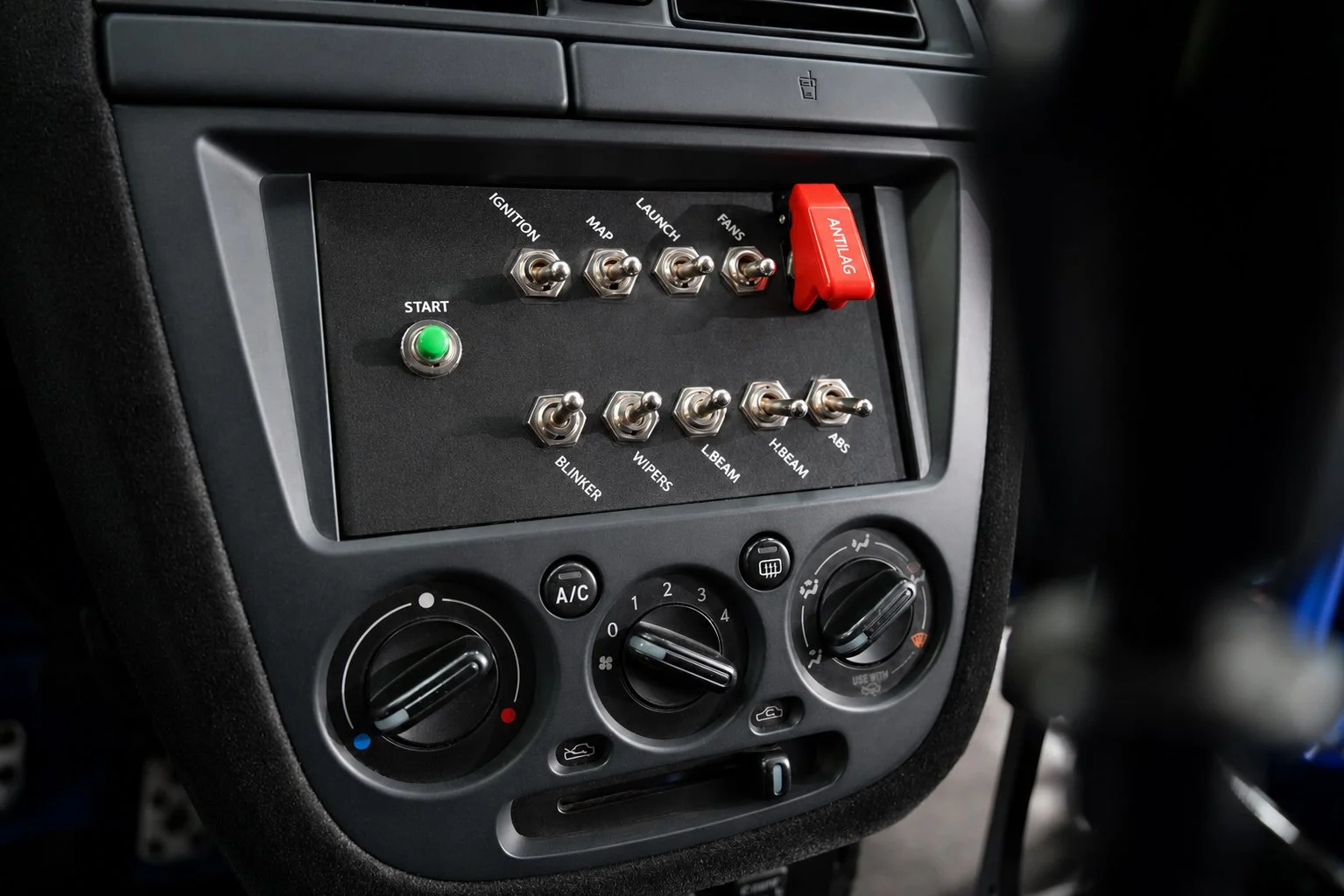 subaru impreza wrc Reimagined s12 console buttons