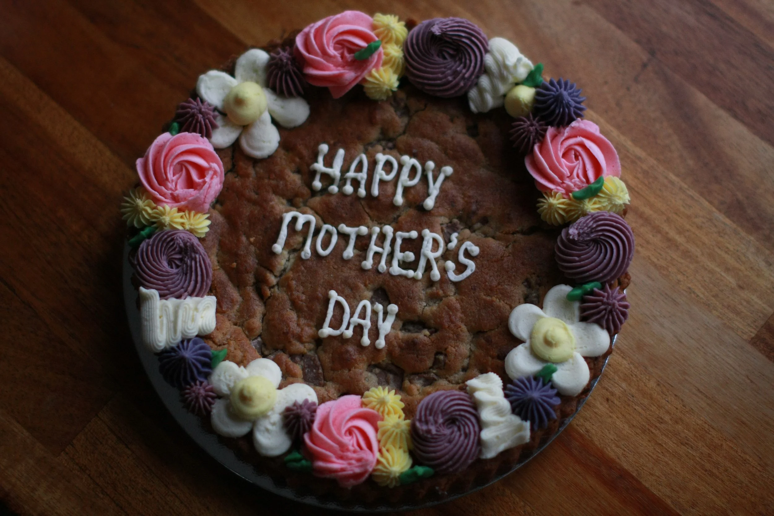 Giant Milk Chocolate Chip Cookie £20