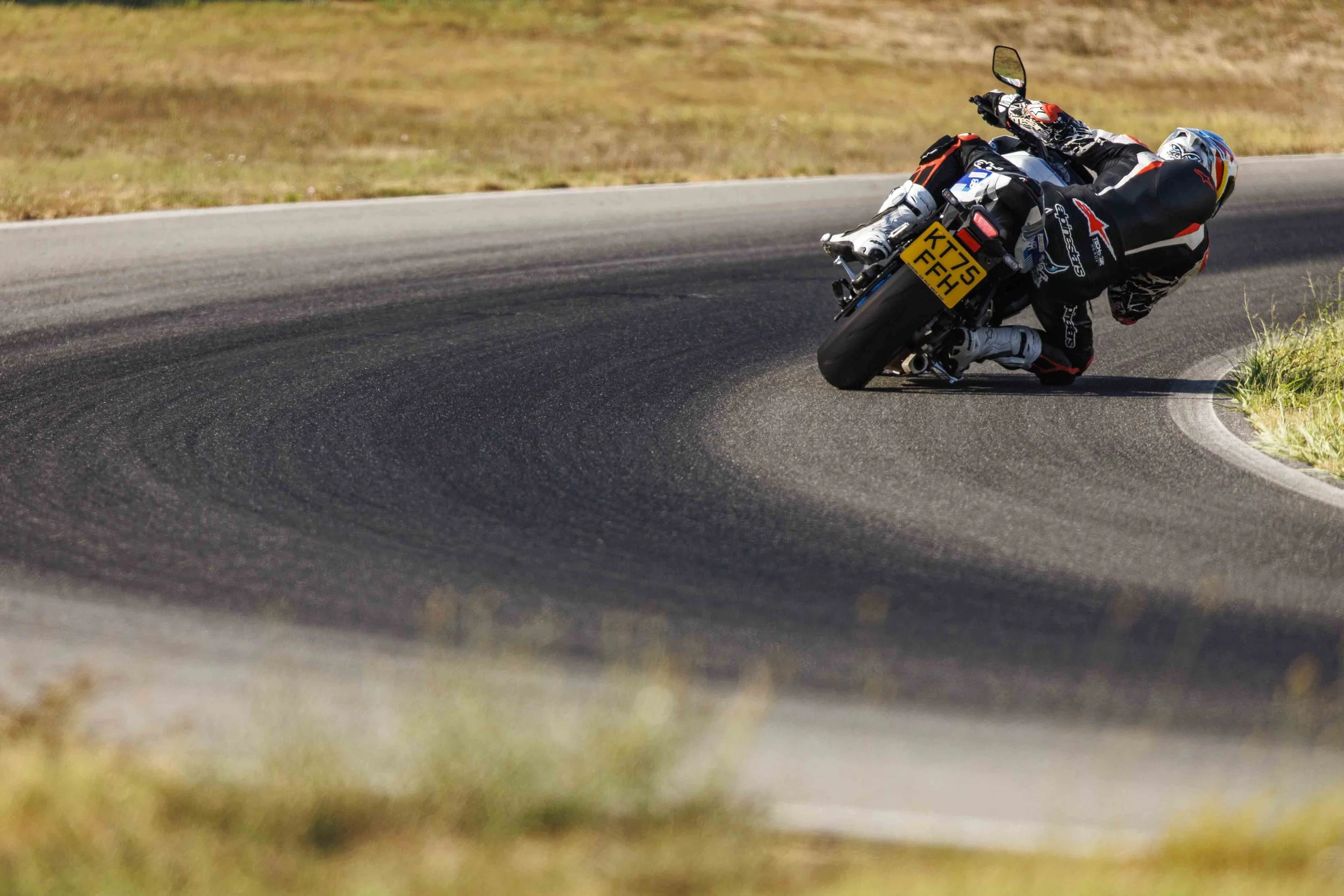 BridgestoneSupersportsTest_2026_web_013.JPG