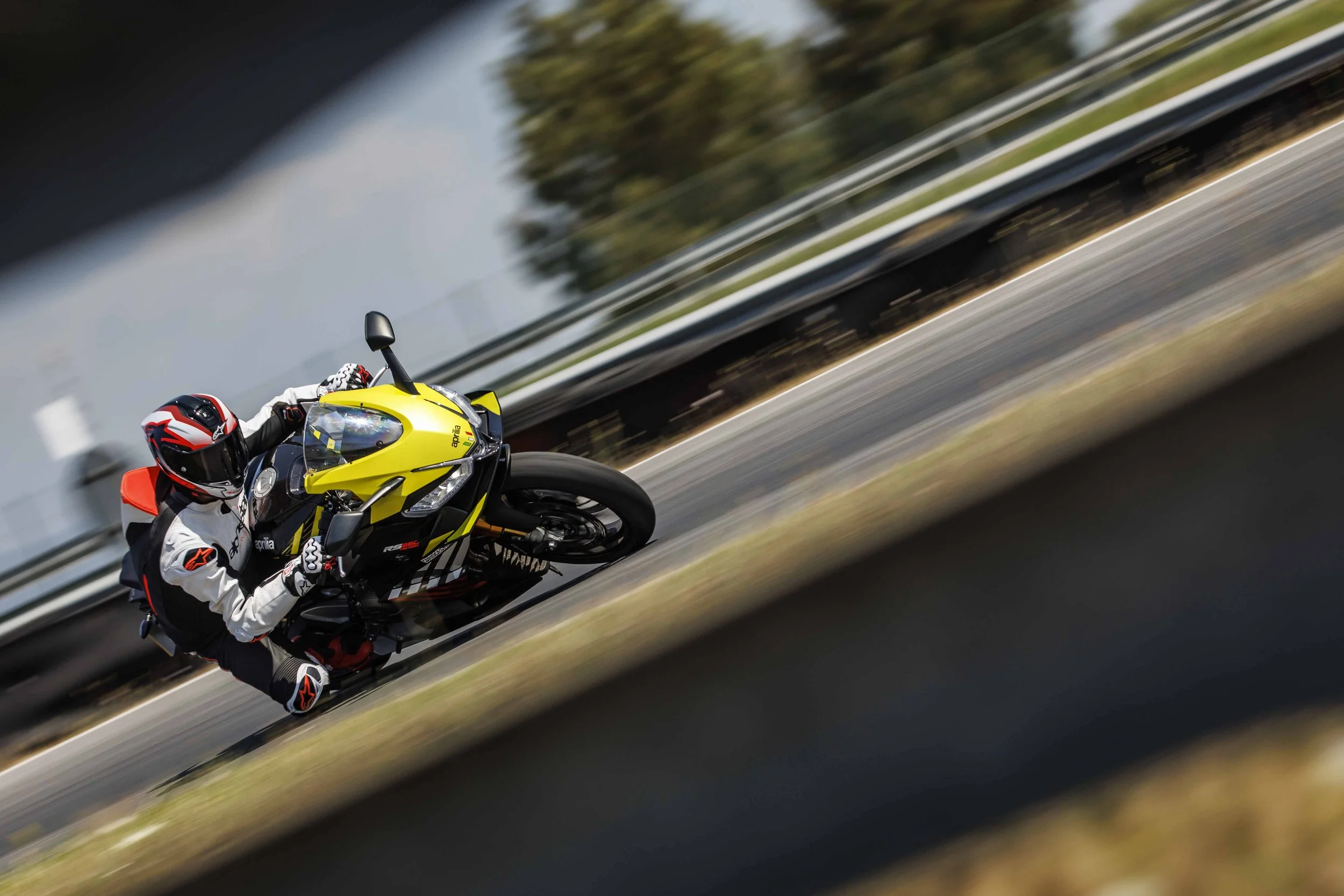 BridgestoneSupersportsTest_2026_web_019.JPG