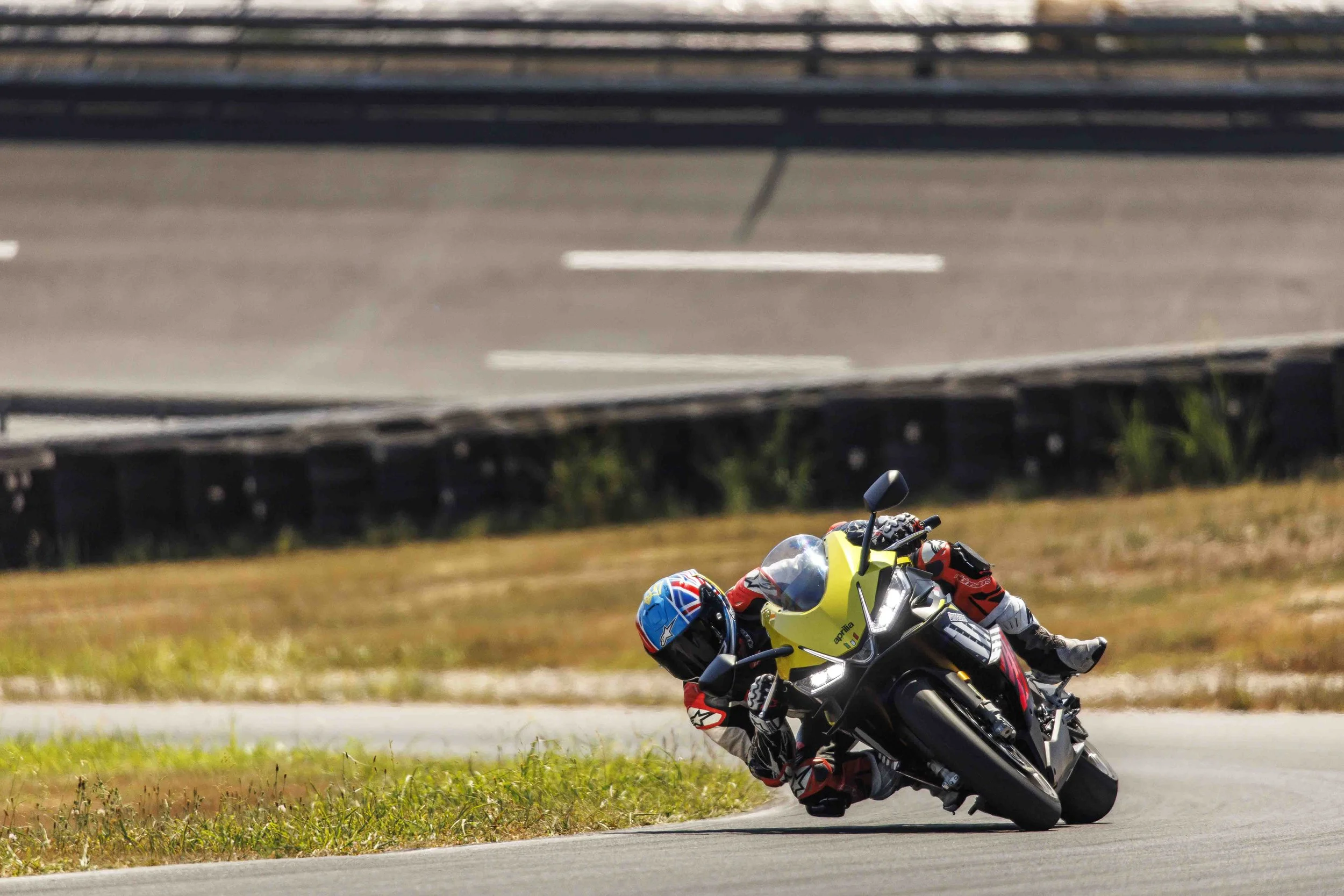 BridgestoneSupersportsTest_2026_web_020.JPG