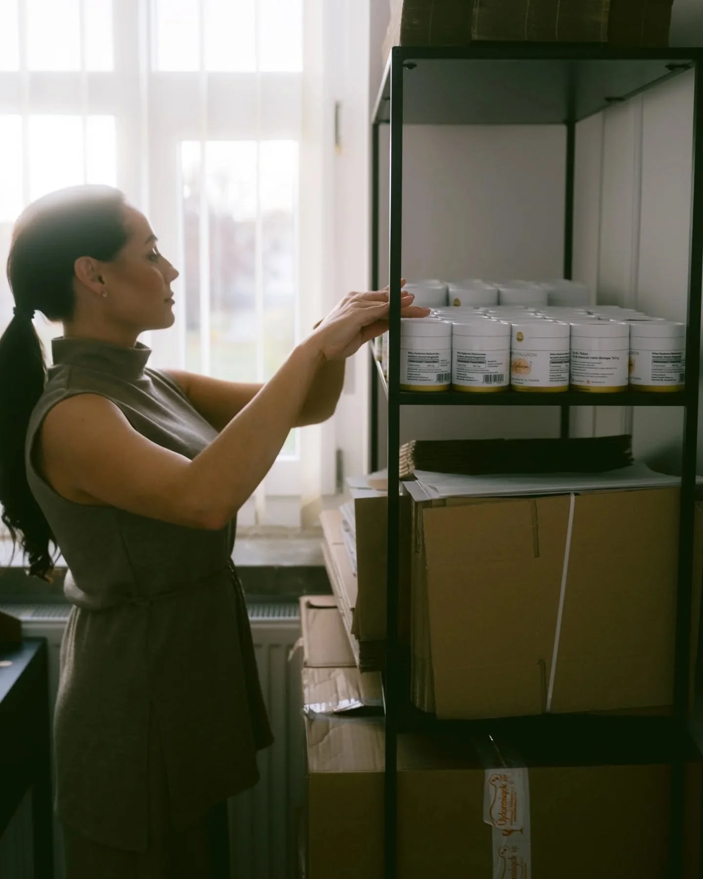 Dalm&aacute;val t&ouml;bb legyet is &uuml;t&ouml;tt&uuml;nk egy csap&aacute;sra a fot&oacute;z&aacute;ssal.:)

1. &Uacute;j term&eacute;kcsal&aacute;d bevezet&eacute;se

Kozmetikusk&eacute;nt egy vitamincsal&aacute;d forgalmaz&aacute;s&aacute;val i