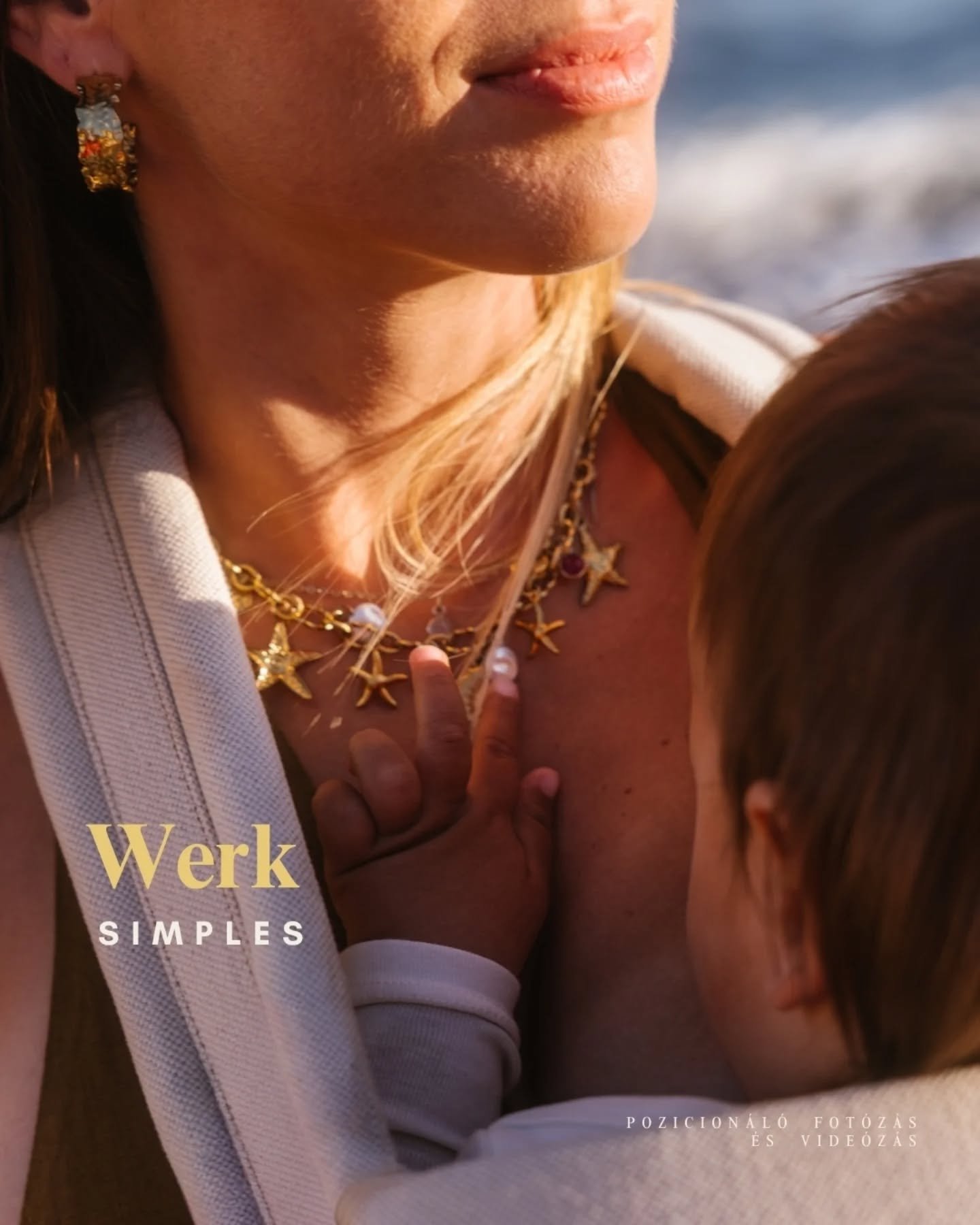 Werk, 
ami sosincs

Mert leggyakrabban nem csapatban dolgozok, hanem ketten vagyunk azzal, akit &eacute;pp fot&oacute;zok, vide&oacute;zok. &Iacute;gy oldunk meg mindent, a pakol&aacute;st, kell&eacute;keket,a stylingot, ruh&aacute;t, sminket, mikor 