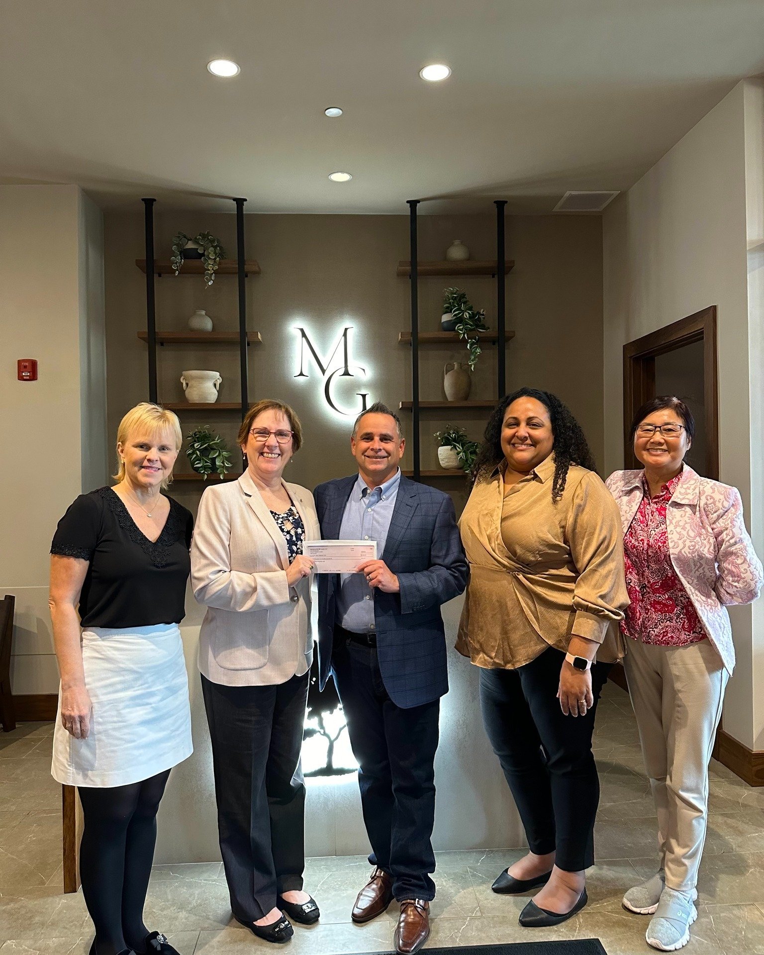 We were so thrilled to be able to finally present a check to @oaks_integrated_care from our opening party! Thank you to everyone who donated, and to this amazing organization for all they do for our community. 

(From left to right: Marianne Aleardi 