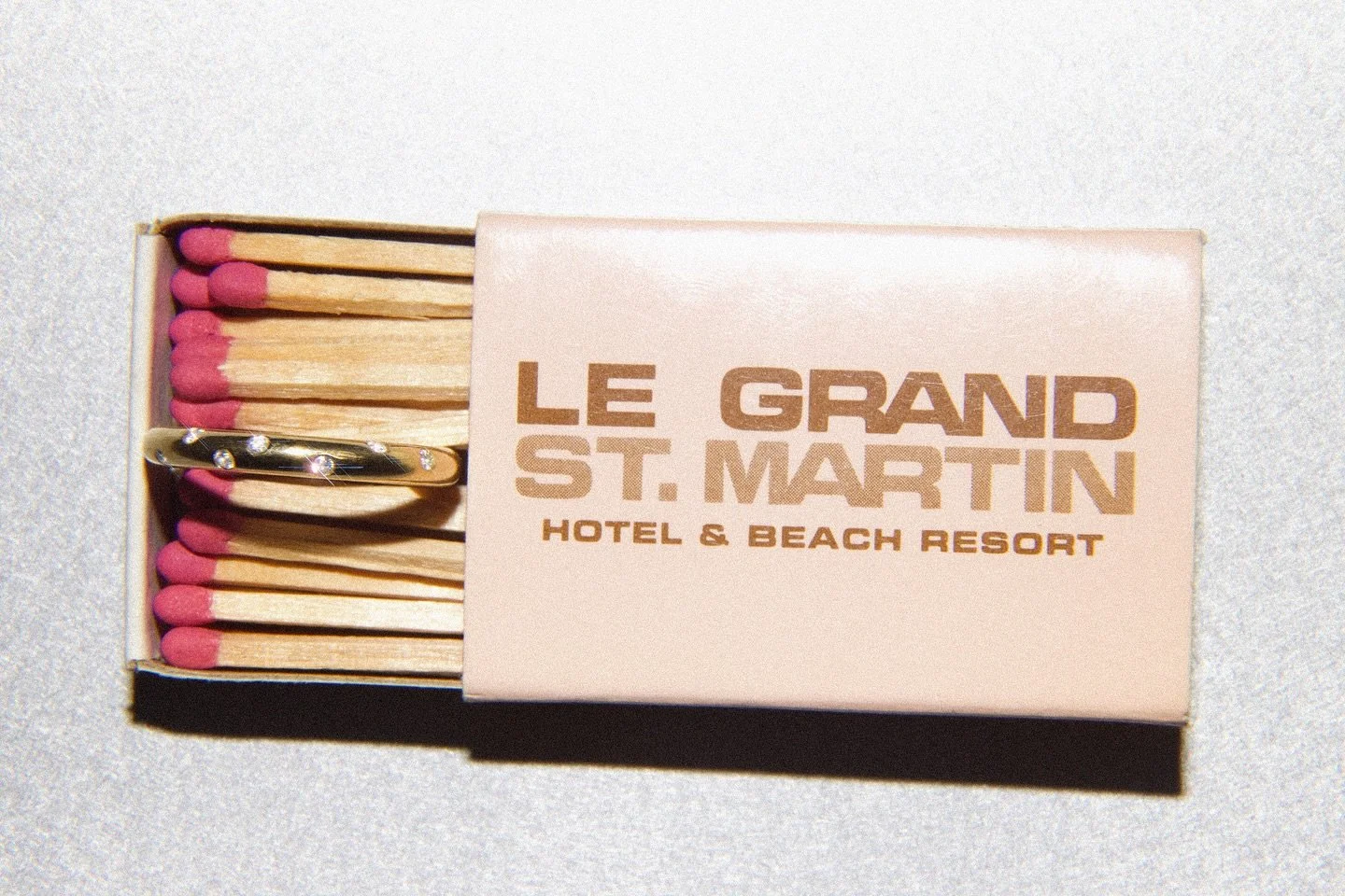 Pav&eacute; mini donut.