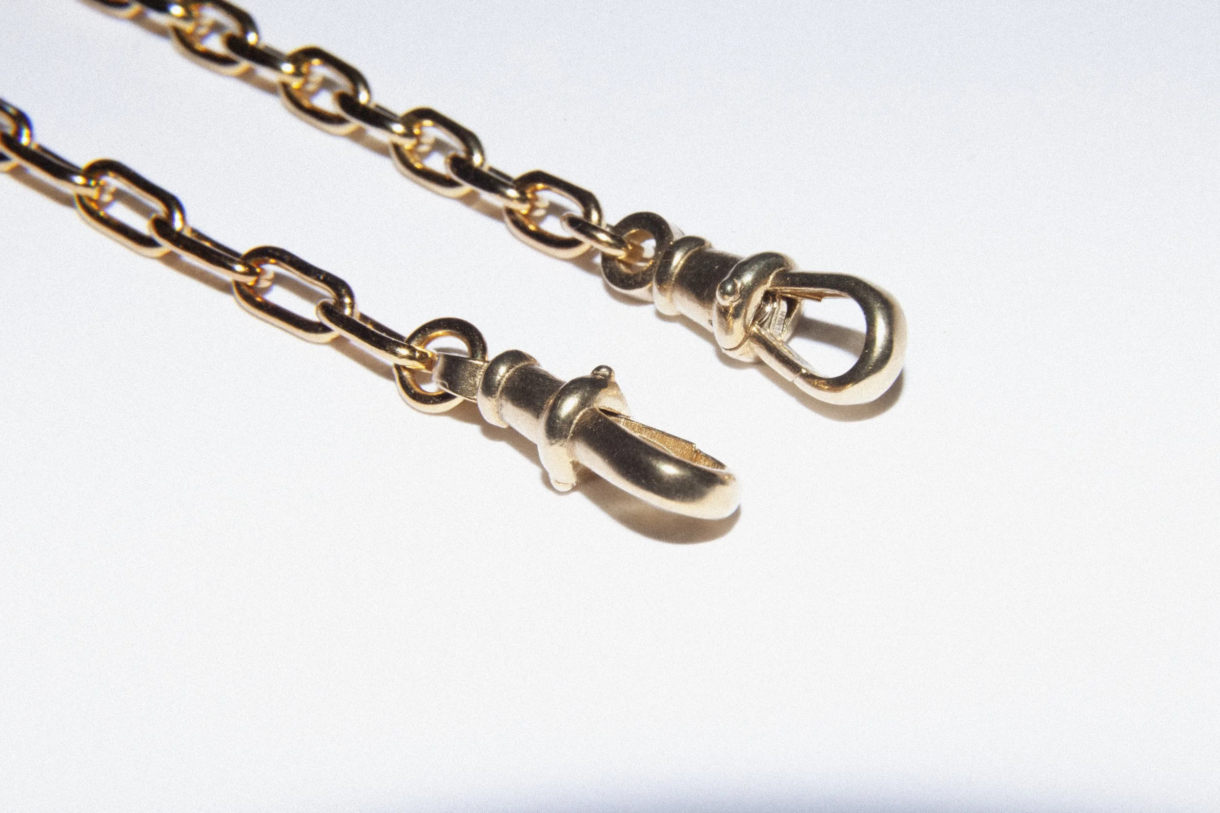 clasp close noise .jpg
