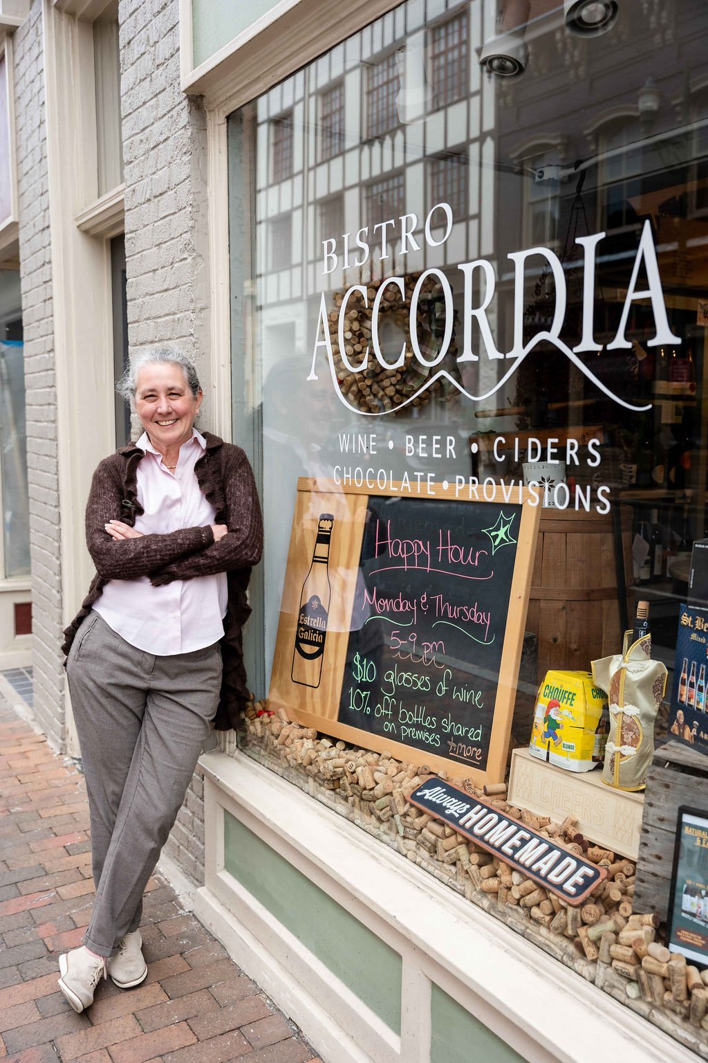 october-grace-media-moxie-towns-accordia-wine-bar-staunton-va-4.jpg