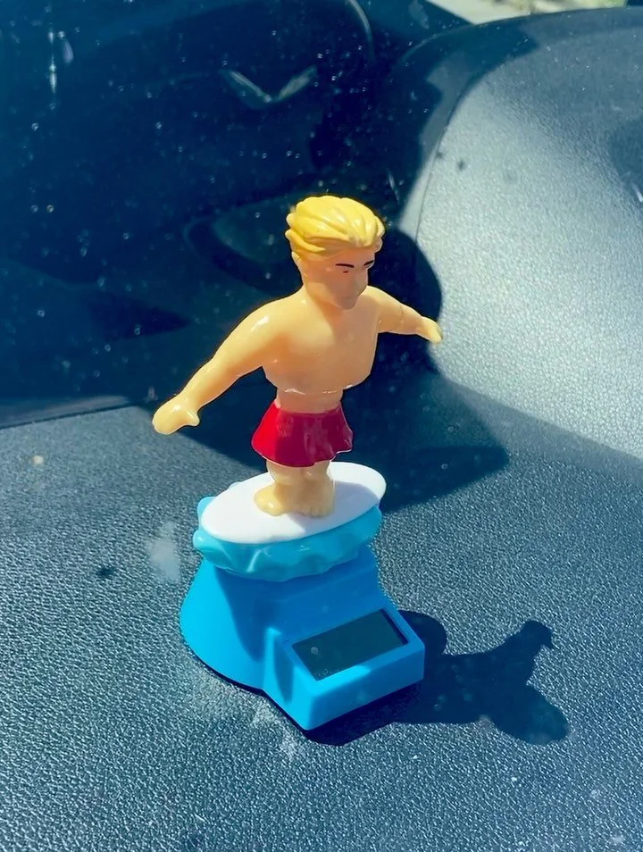 Mood de ces derniers jours : 

- Chercher l&rsquo;&eacute;quilibre, le fameux, le t&eacute;nu, sans se laisser distraire par l&rsquo;inconstance de certains param&egrave;tres 🐙🏄🏻&zwj;♀️🚴🏻&zwj;♀️🧘🏻&zwj;♀️. Tenter de rester agile. 
- Travailler 