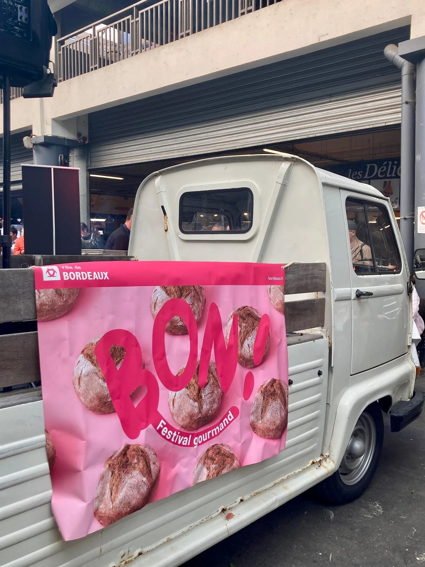 Cette semaine, c&rsquo;est le Festival Bon! Dans toute la @villedebordeaux 😋. 80 &eacute;v&eacute;nements ont lieu, gratuits pour la plupart. Ateliers cuisine, repas en commun, jardinage, conf&eacute;rences, balades&hellip; tout un programme dans to