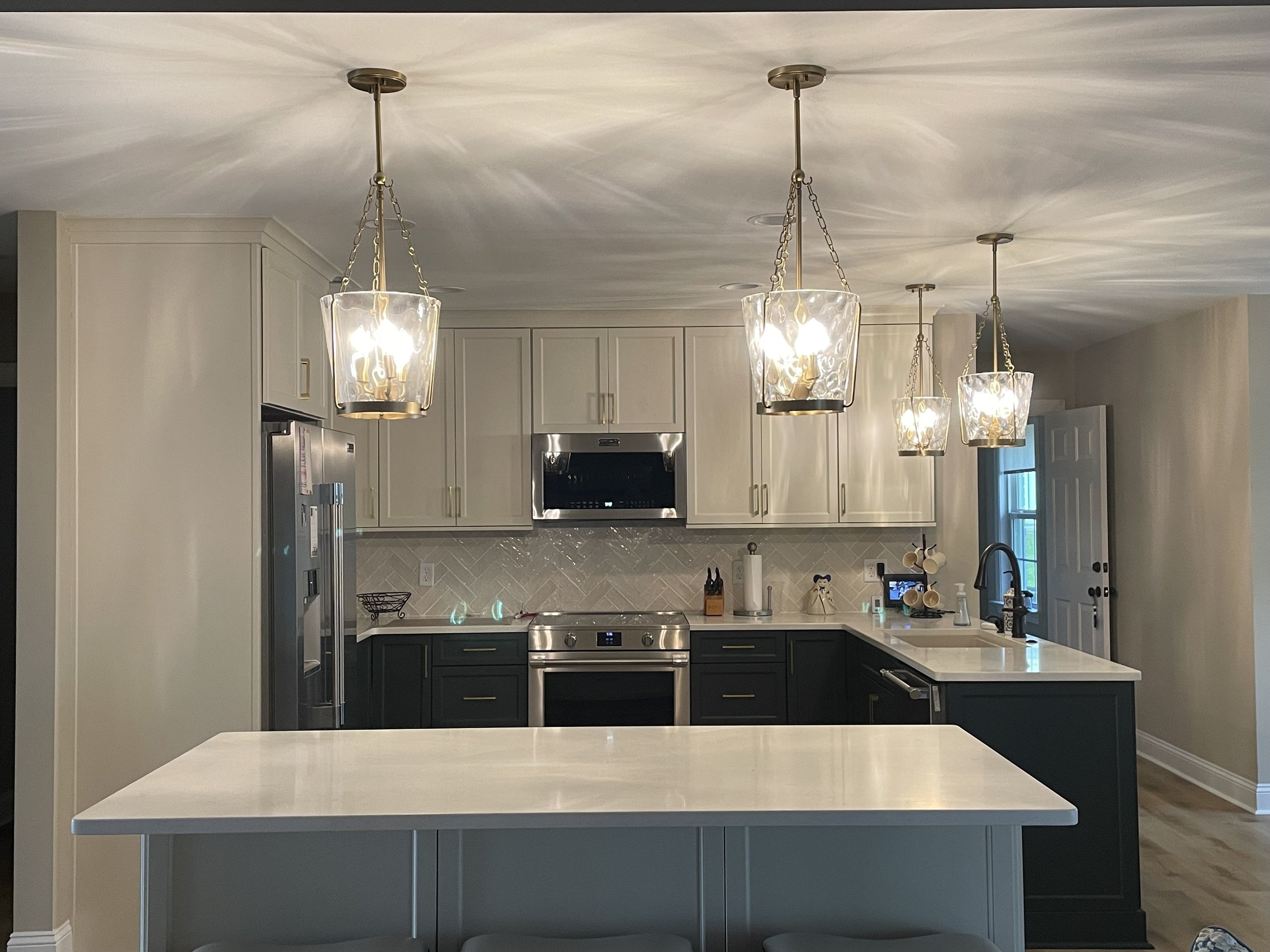 Kitchen Remodel (After) - Coffee Bluff Plantation