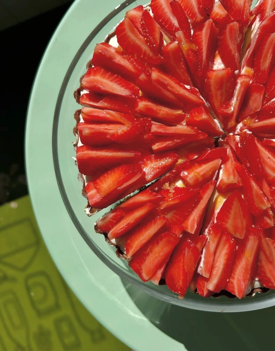 Norfolk strawberry vanilla cheesecake. Best eaten during a heatwave on a BH weekend&hellip;