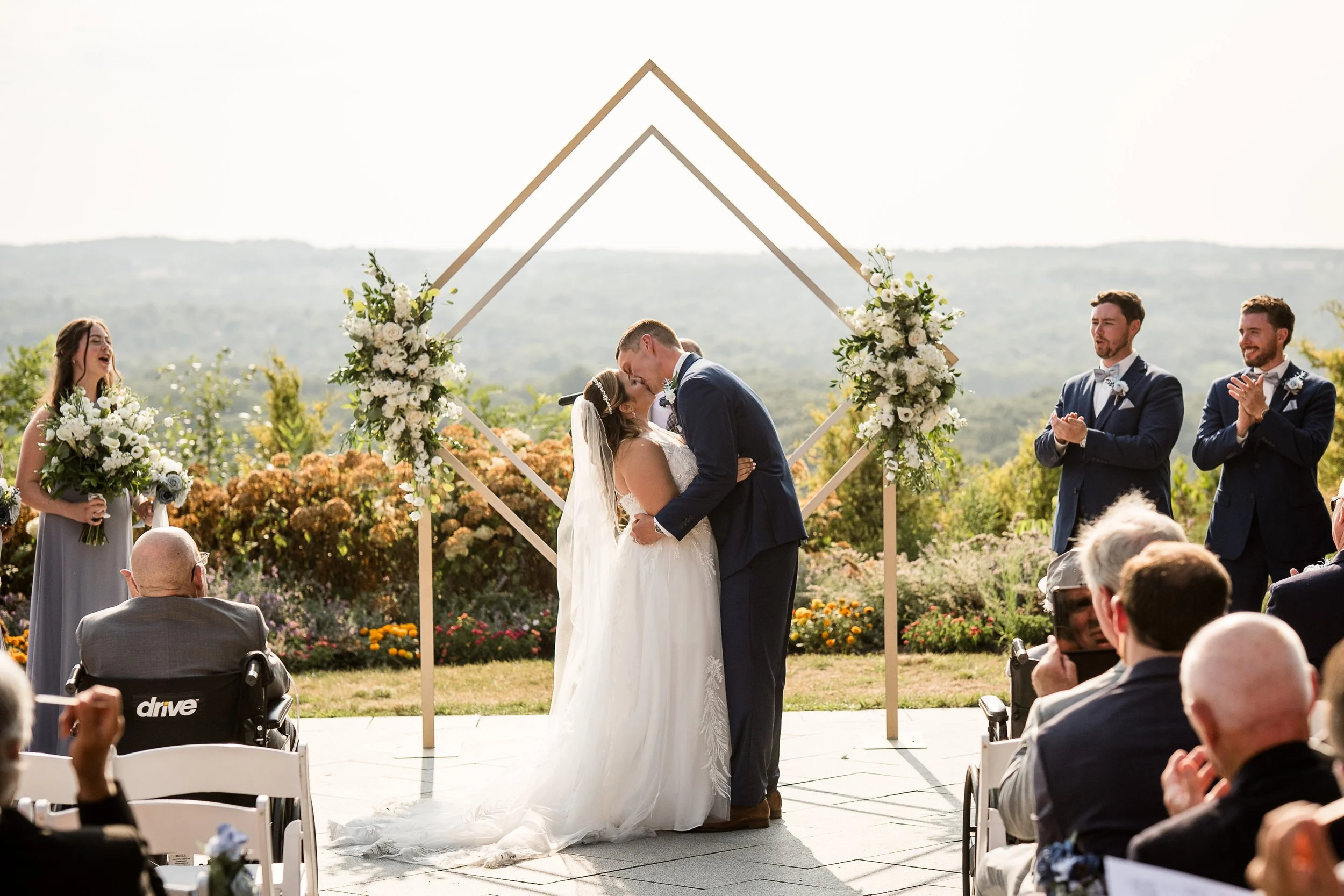 014-Kniley-Photography-Woodcliff-Hotel-and-Spa-Wedding-Venue-Picture-0117.jpg