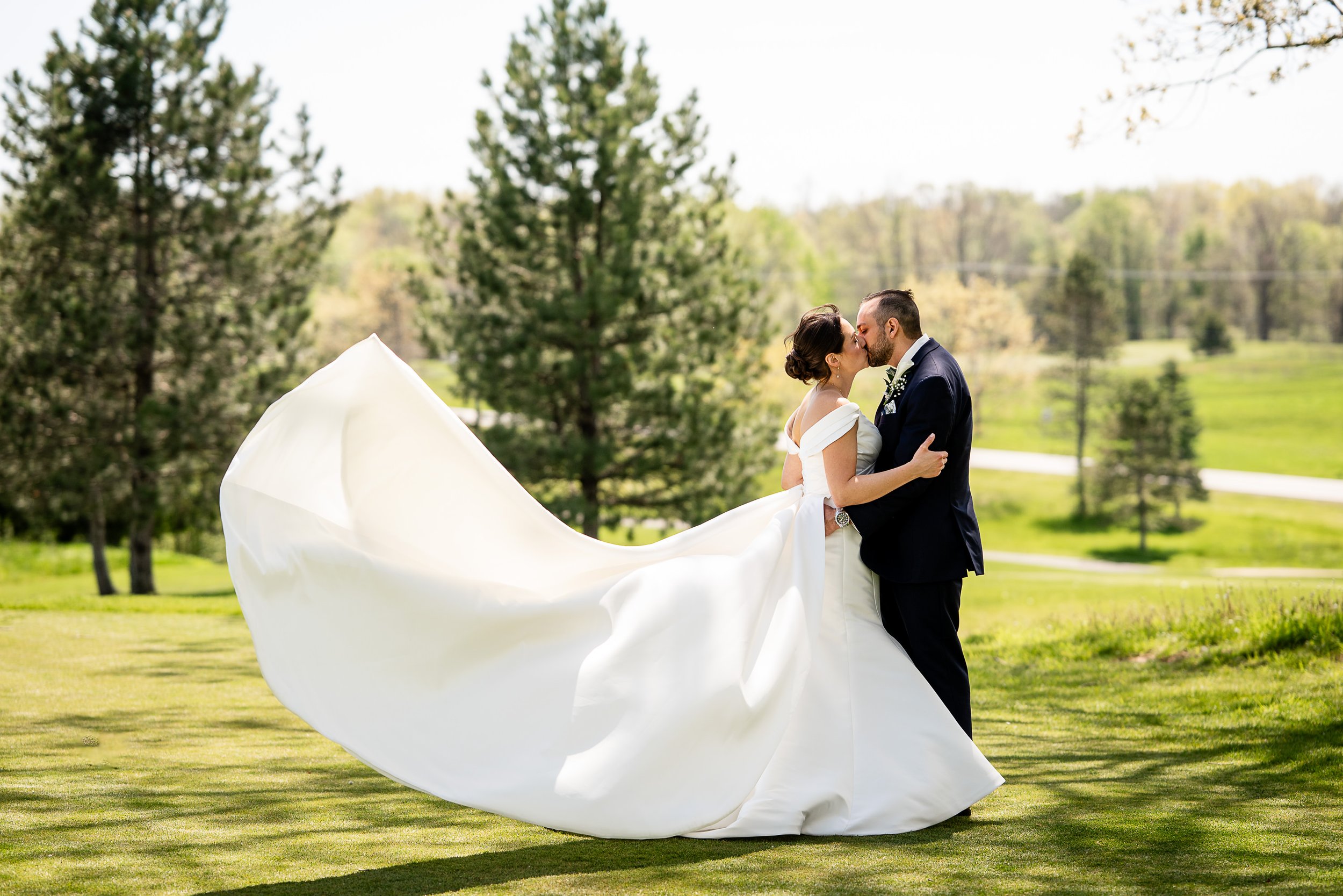 009-Kniley-Photography-Ravenwood-Golf-Club-Wedding-Venue-Picture-9045.jpg