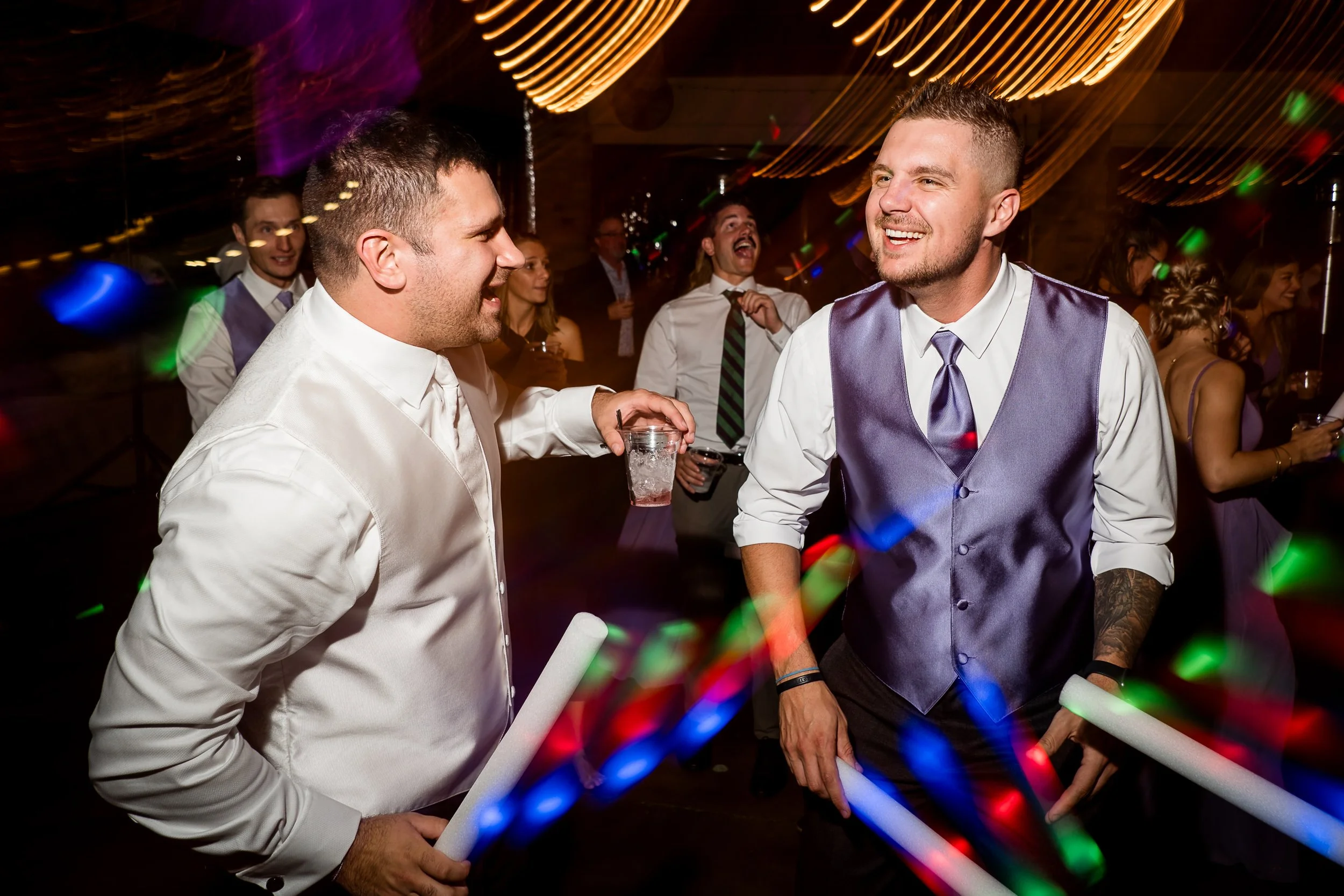 058-Kniley-Photography-Ravenwood-Golf-Club-Wedding-Venue-Picture-0381.jpg