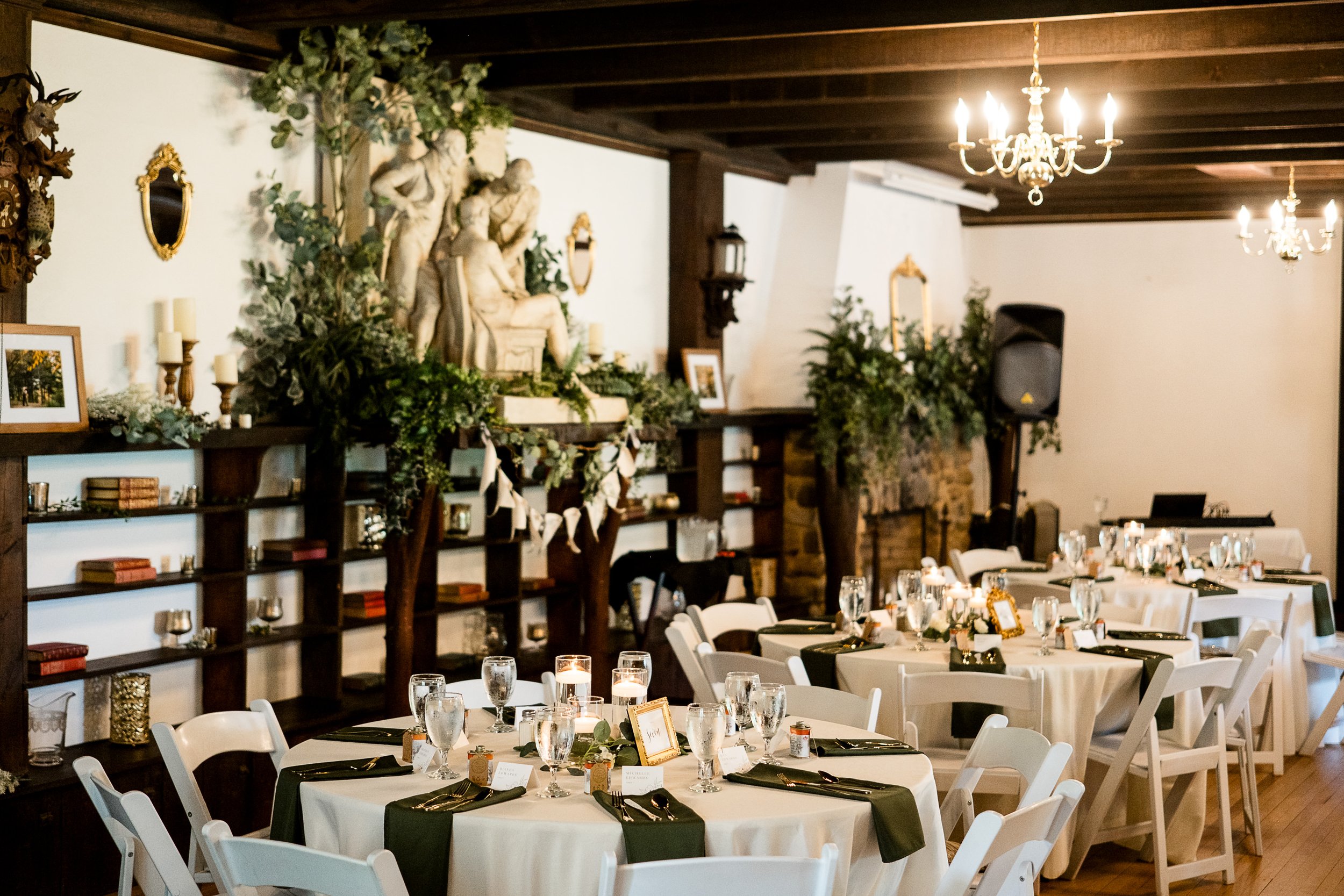 030-Kniley-Photography-Hillcrest-Estate-Wedding-Venue-Picture-2431.jpg