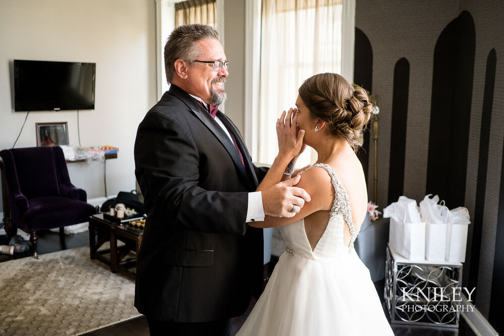 08-Hotel-at-the-Lafayette-wedding-getting-ready-Buffalo-NY-Wedding-Photography.jpg