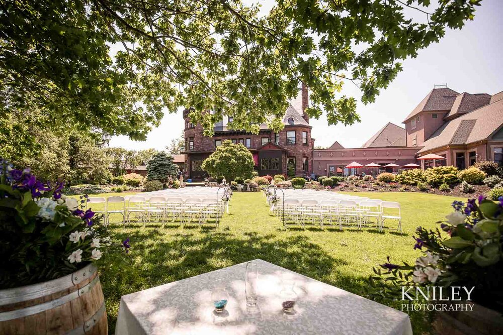 23-Belhurst-Castle-Geneva-NY-Wedding-Photography.jpg