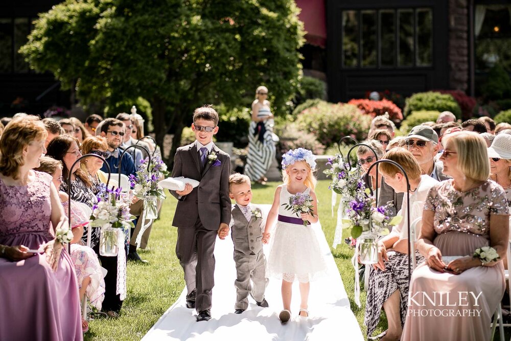 24-Belhurst-Castle-Geneva-NY-Wedding-Photography.jpg