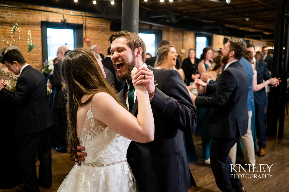 42-Pearl-St-Grill-Wedding-Reception-Buffalo-NY-Kniley-Photography.jpg