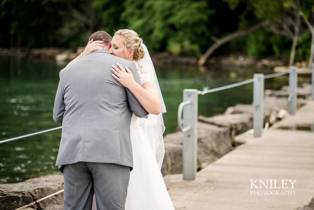 30-Lakefront-Lodge-Webster-NY-Wedding-Photography.jpg