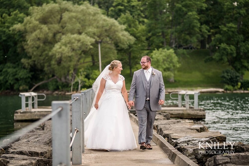 35-Lakefront-Lodge-Webster-NY-Wedding-Photography.jpg